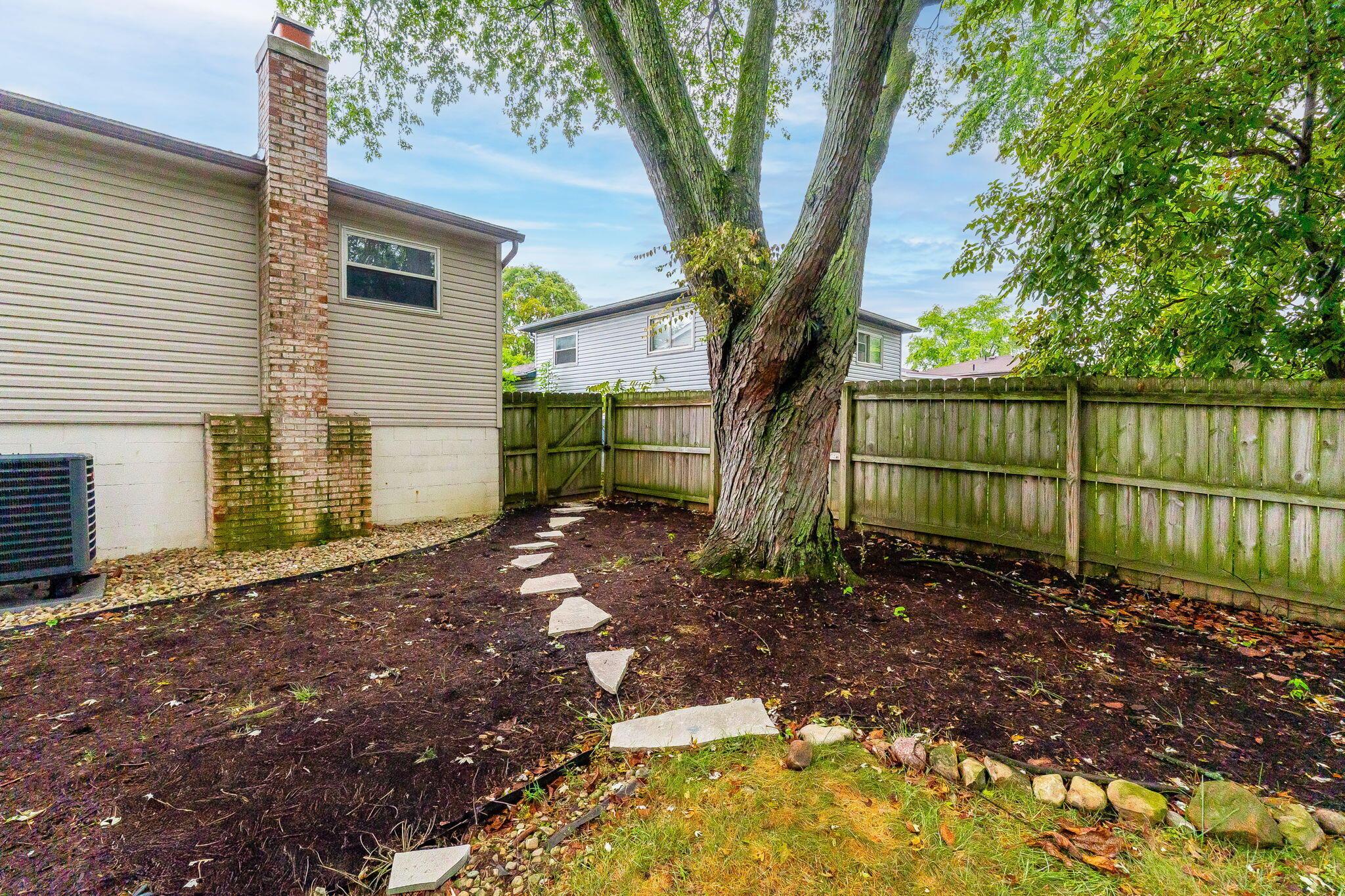 1978 Shallowford Avenue