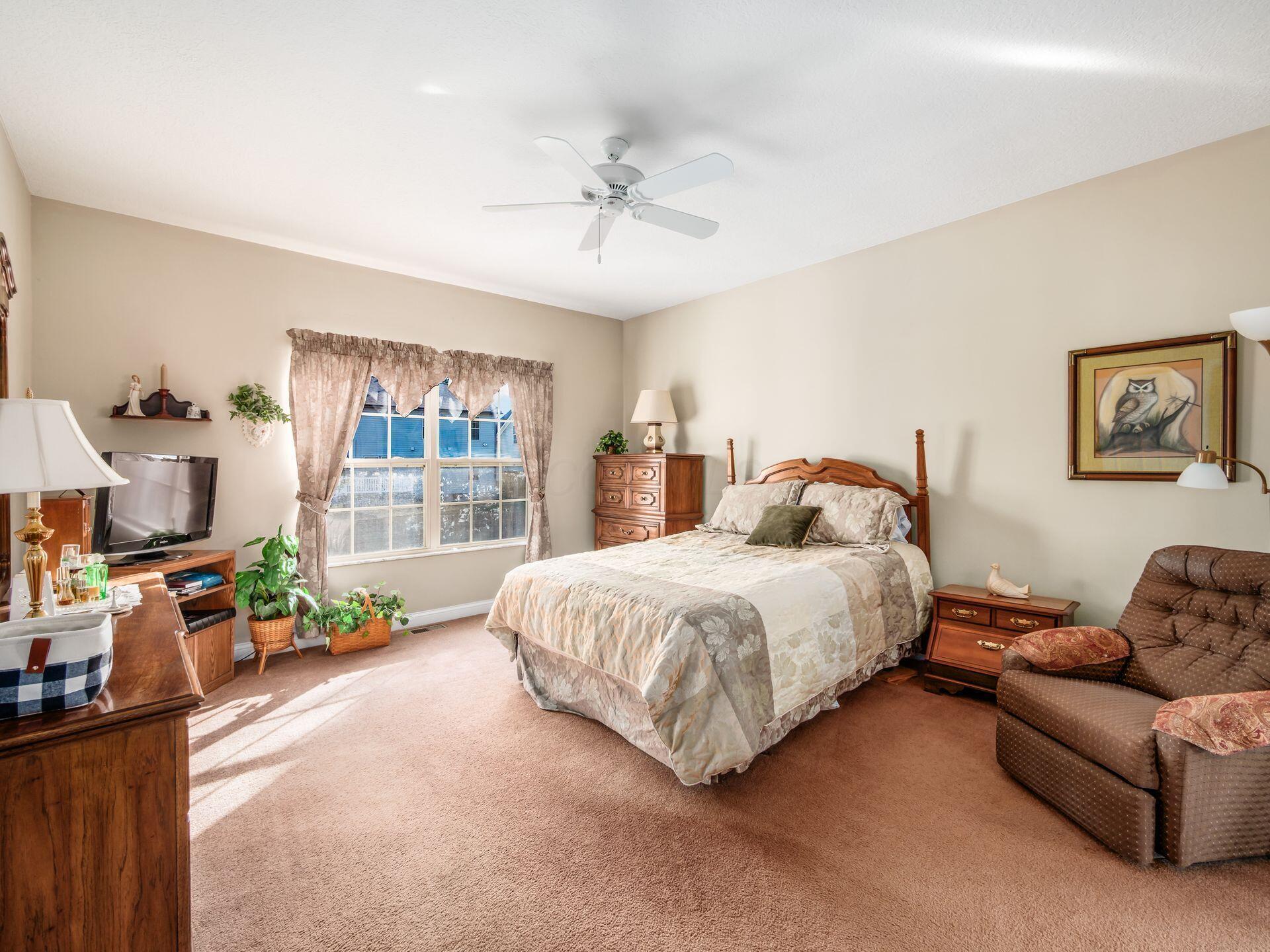 373 Wyndham Park S