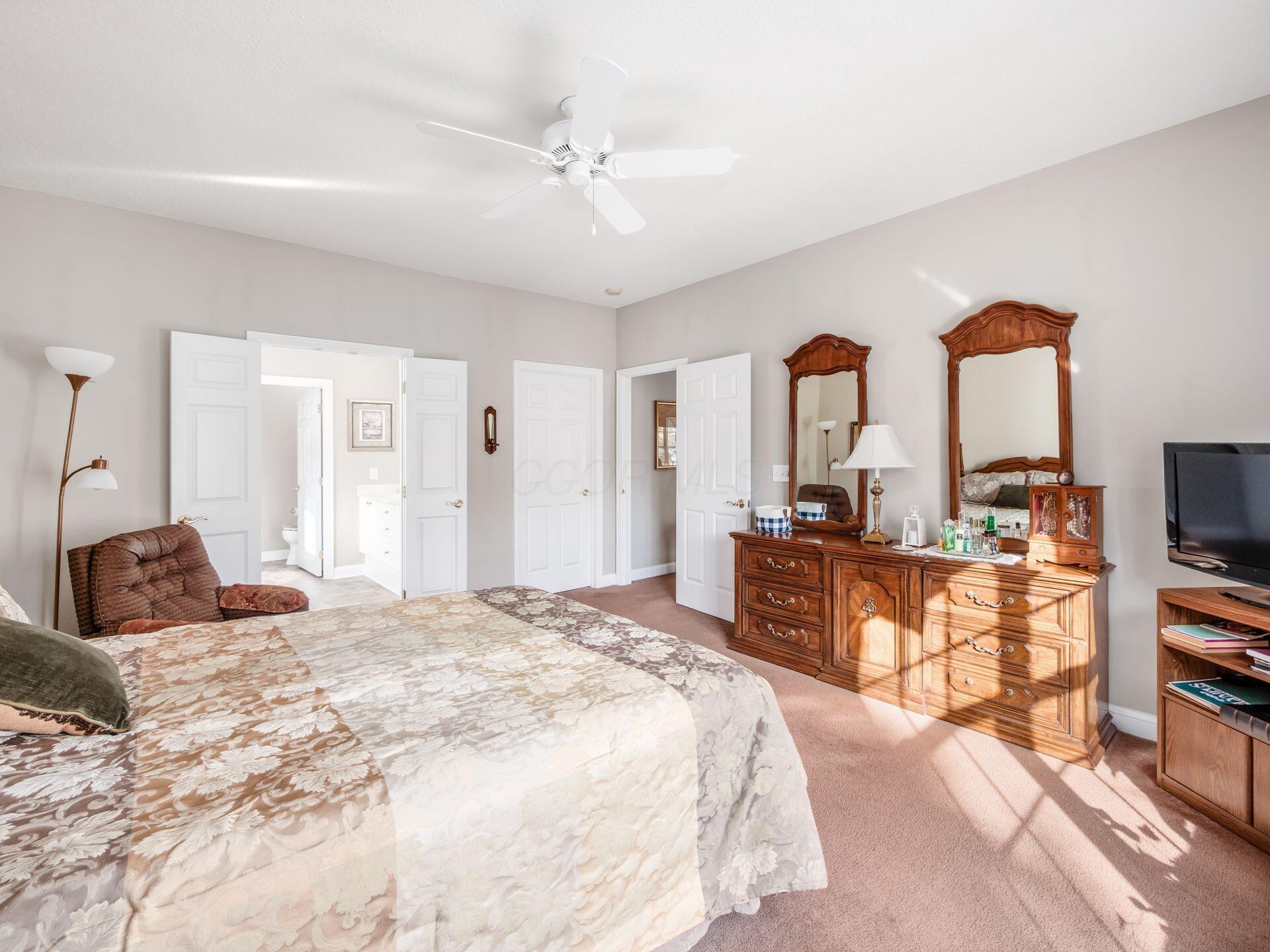 373 Wyndham Park S