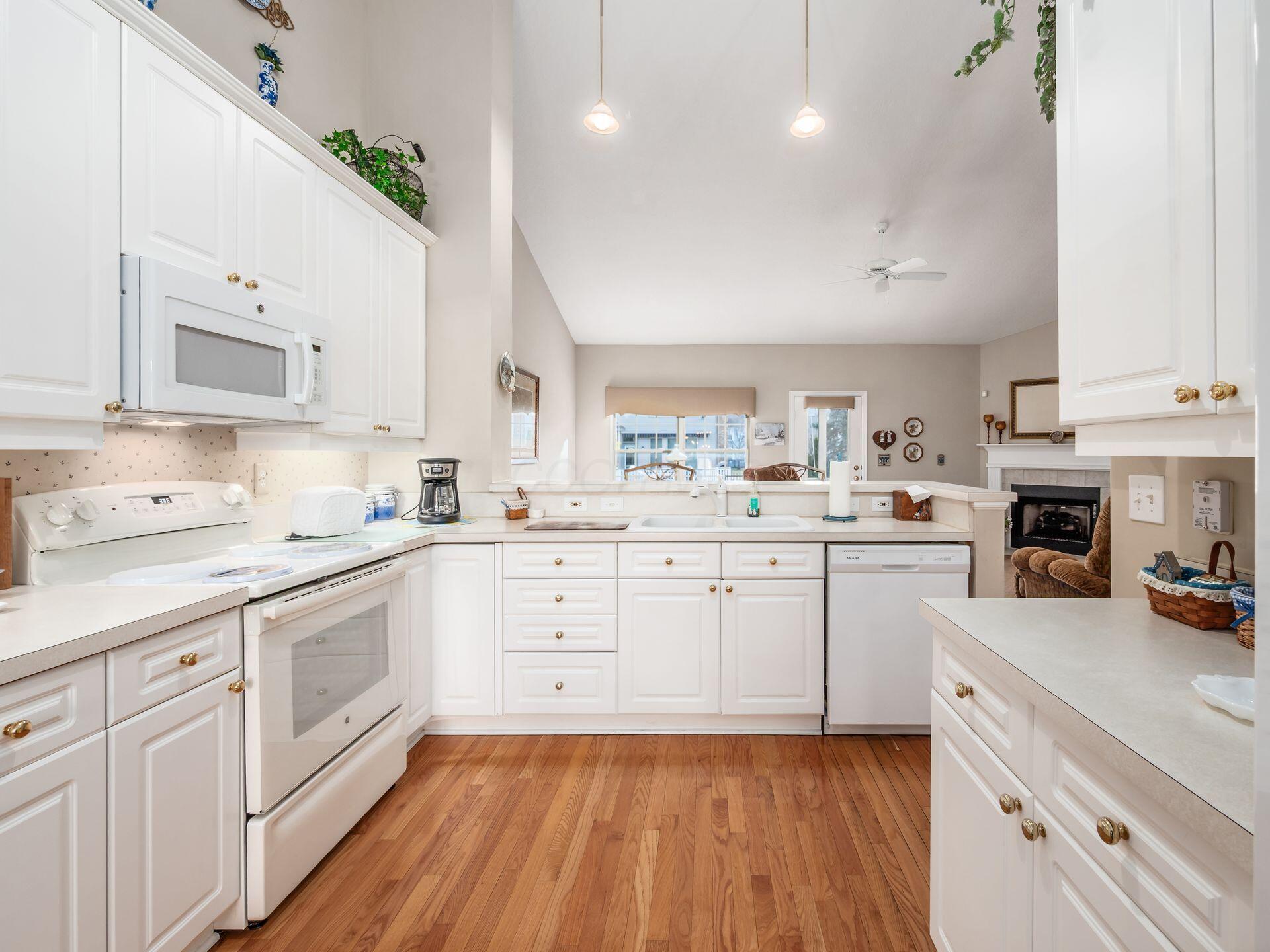 373 Wyndham Park S