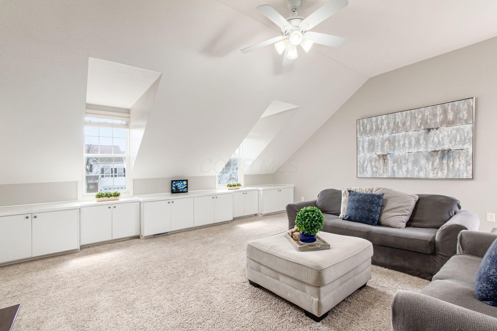 5117 Thornwood Drive