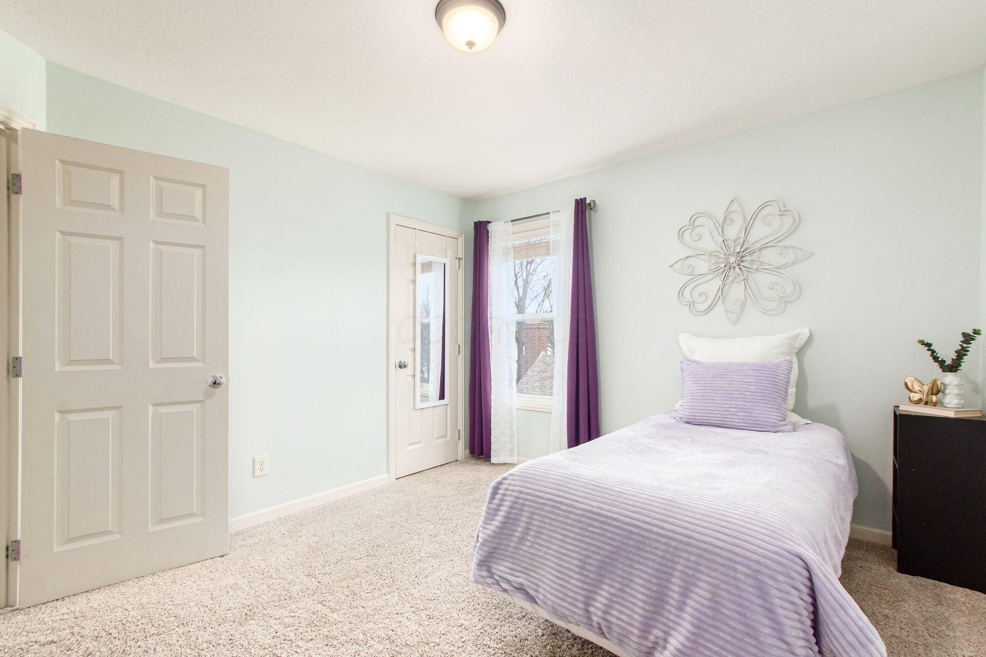 5117 Thornwood Drive