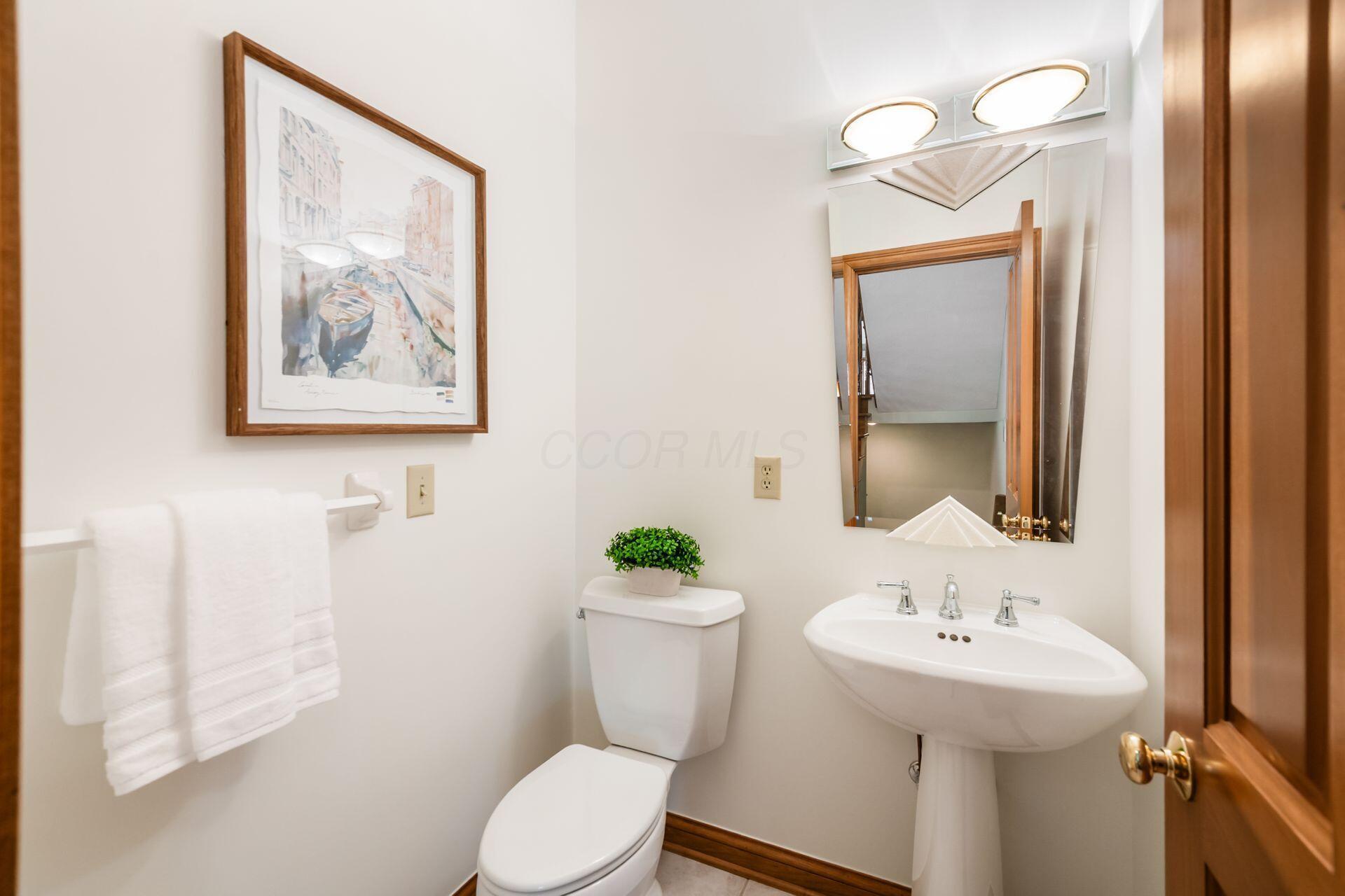 582 Westbury Woods Court