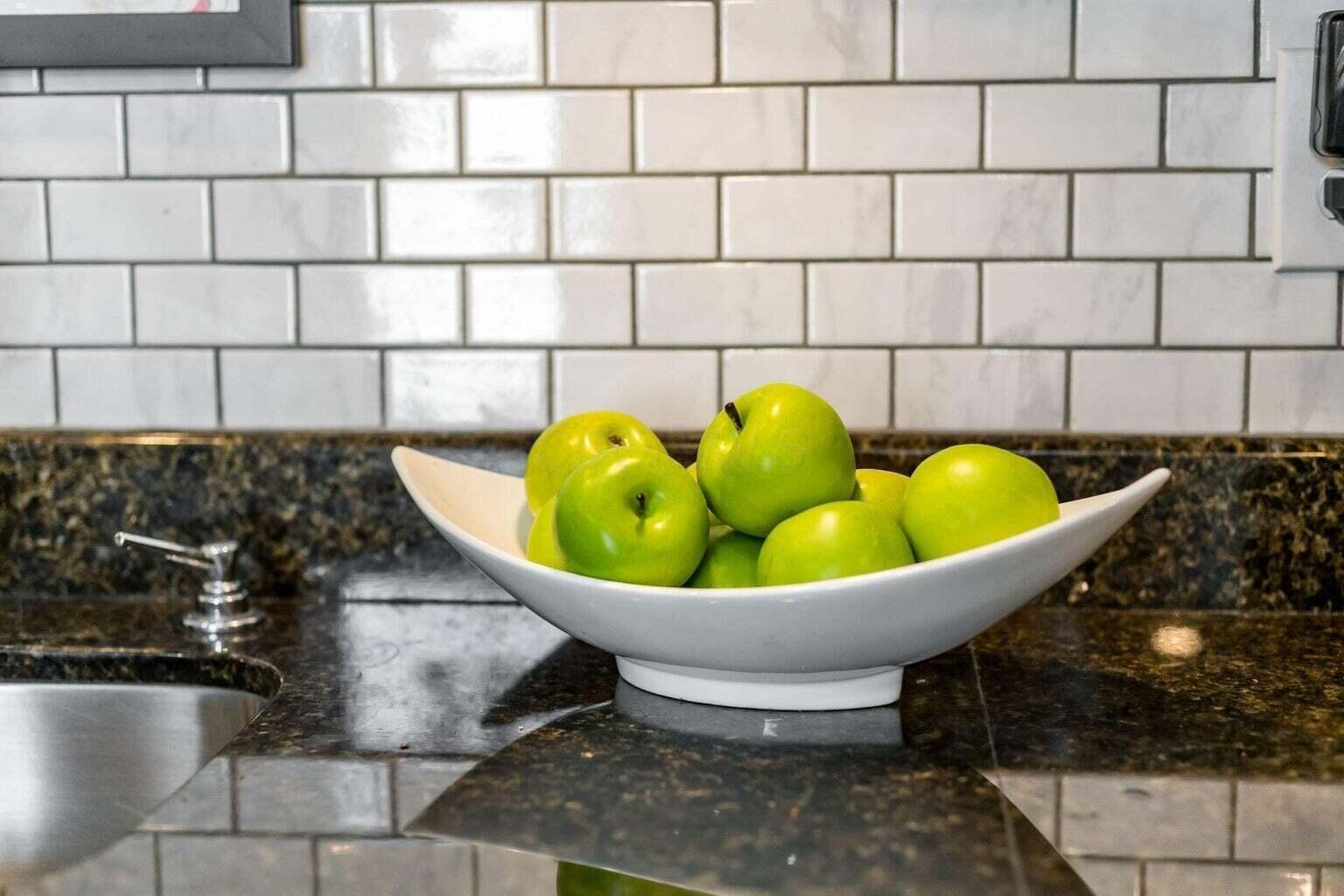 1276 N High Street, 206