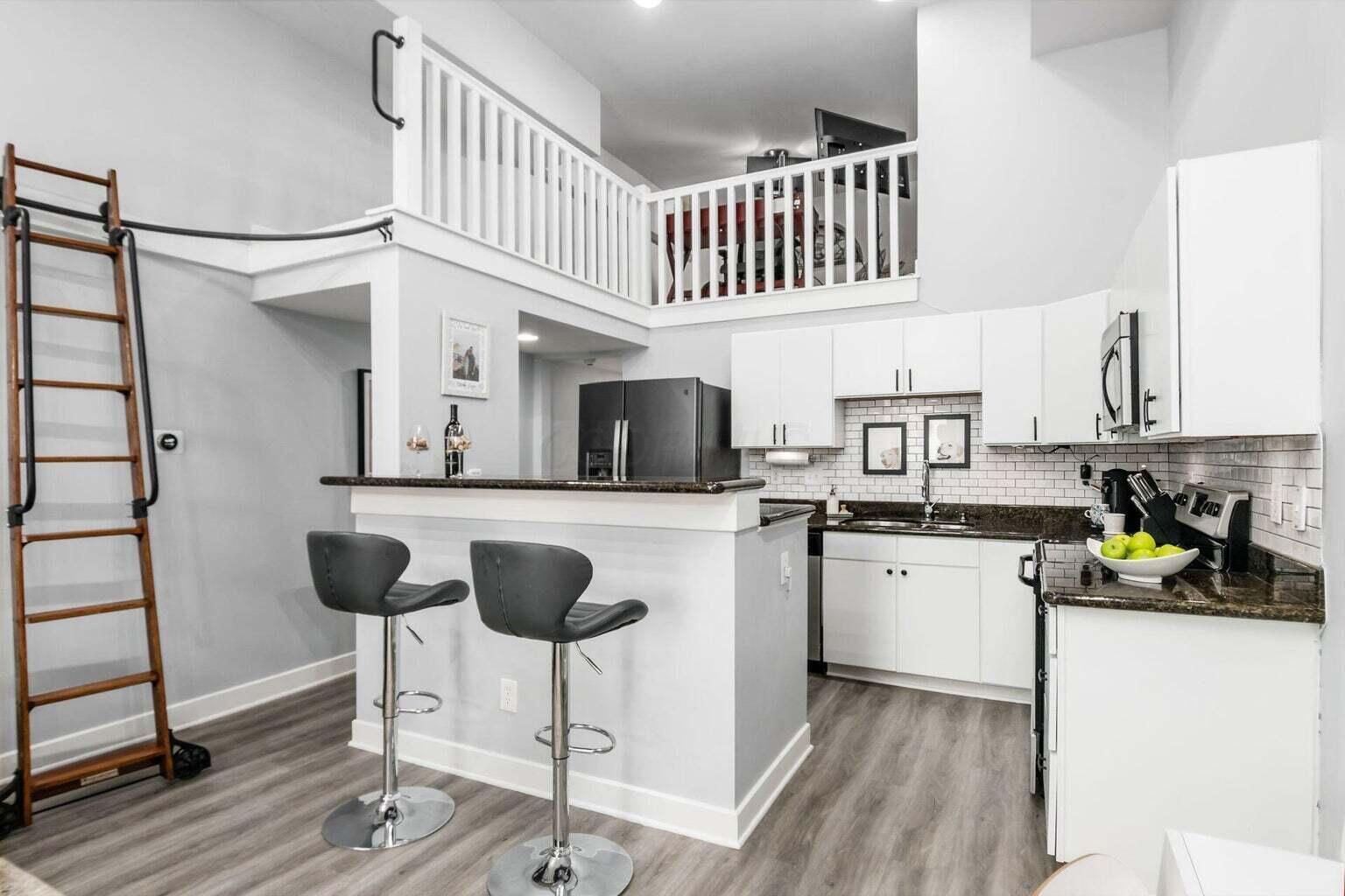 1276 N High Street, 206