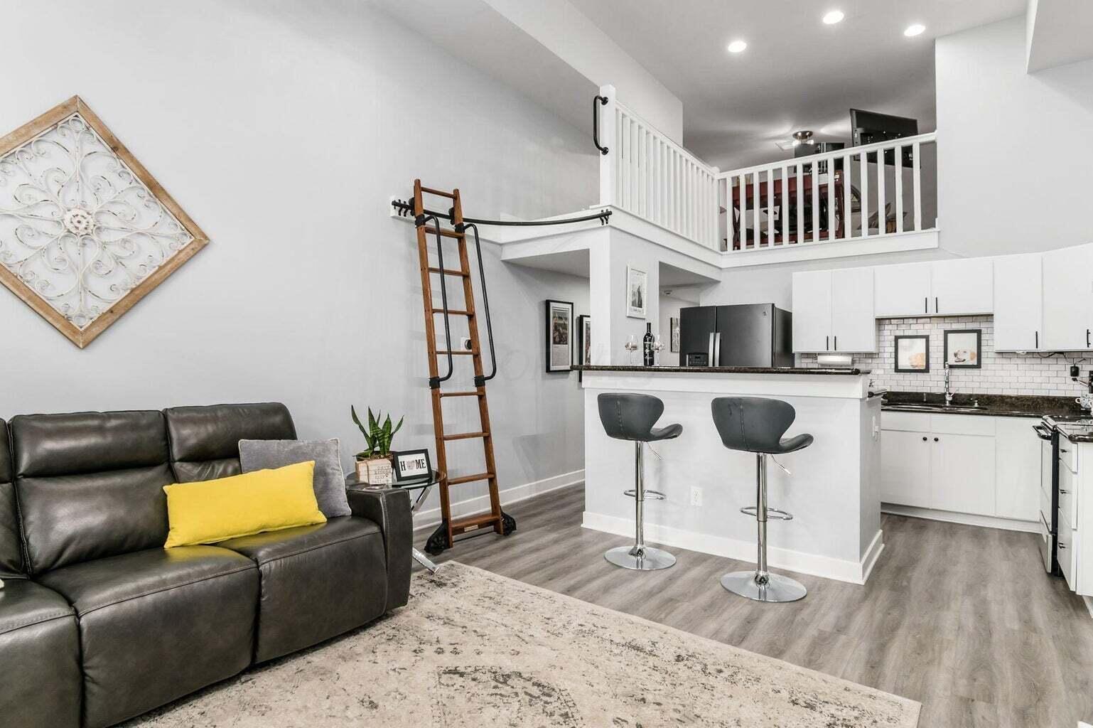 1276 N High Street, 206