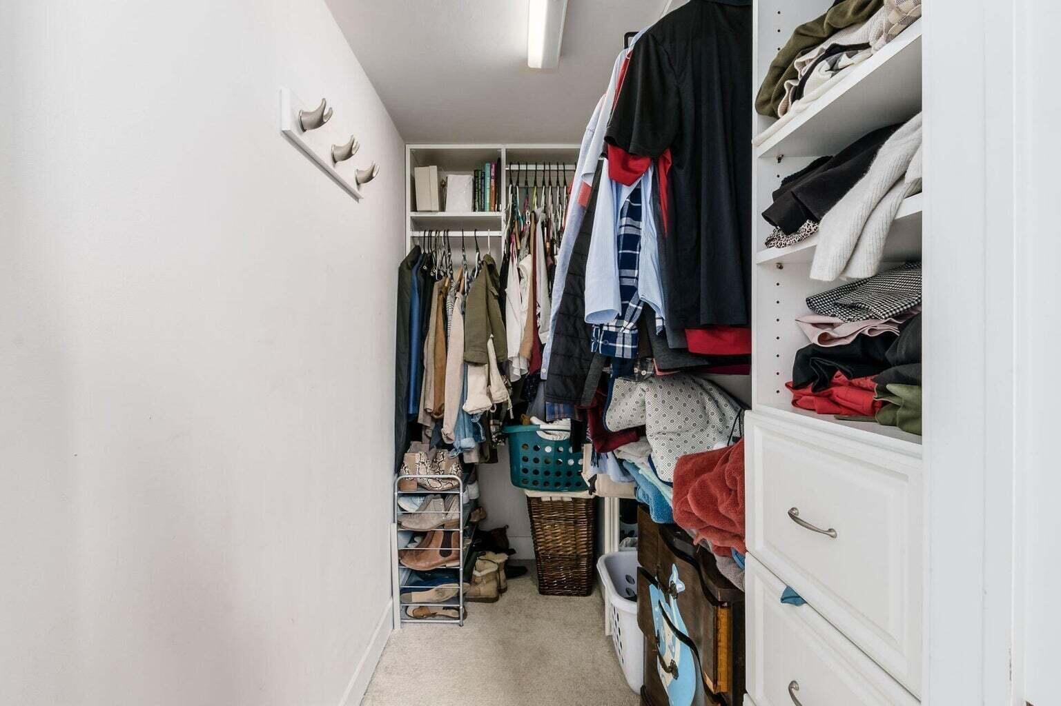 1276 N High Street, 206