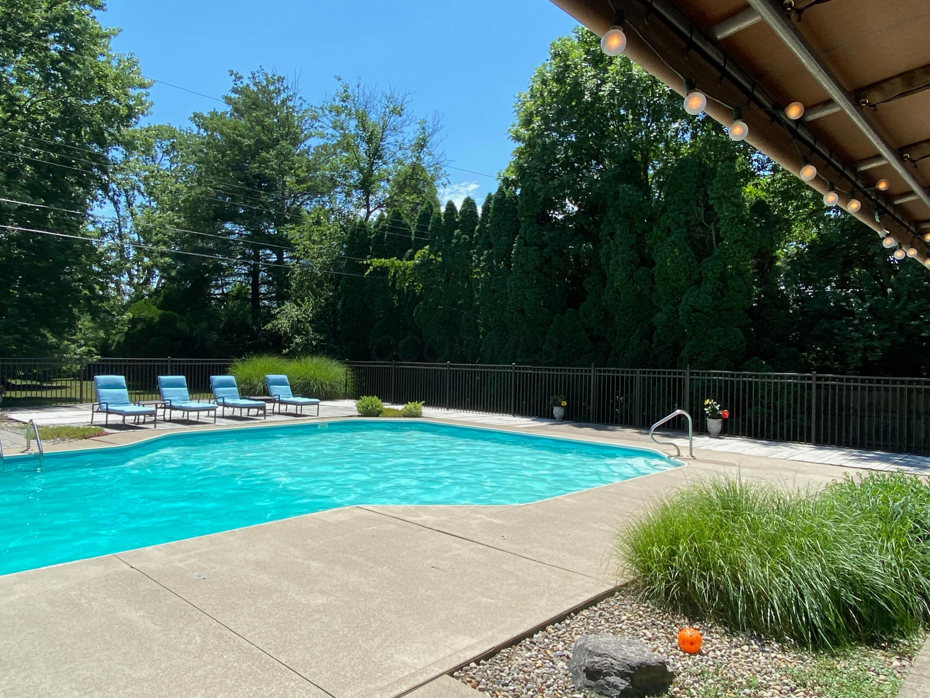 4994 Henderson Heights Road