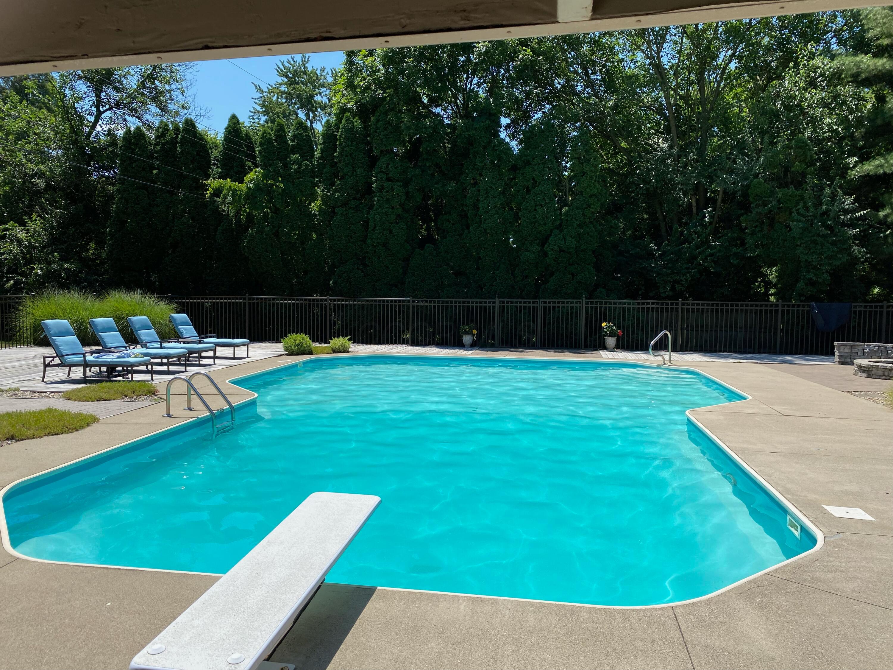 4994 Henderson Heights Road