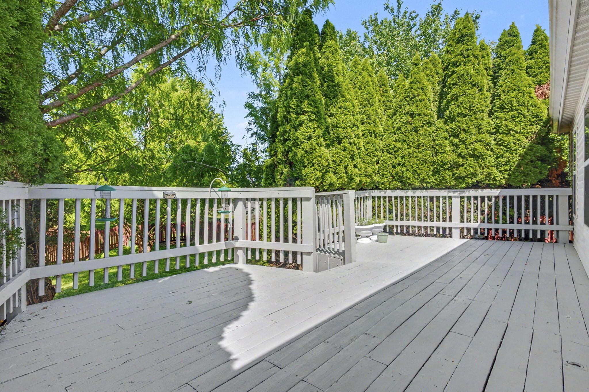 9074 Longstone Drive