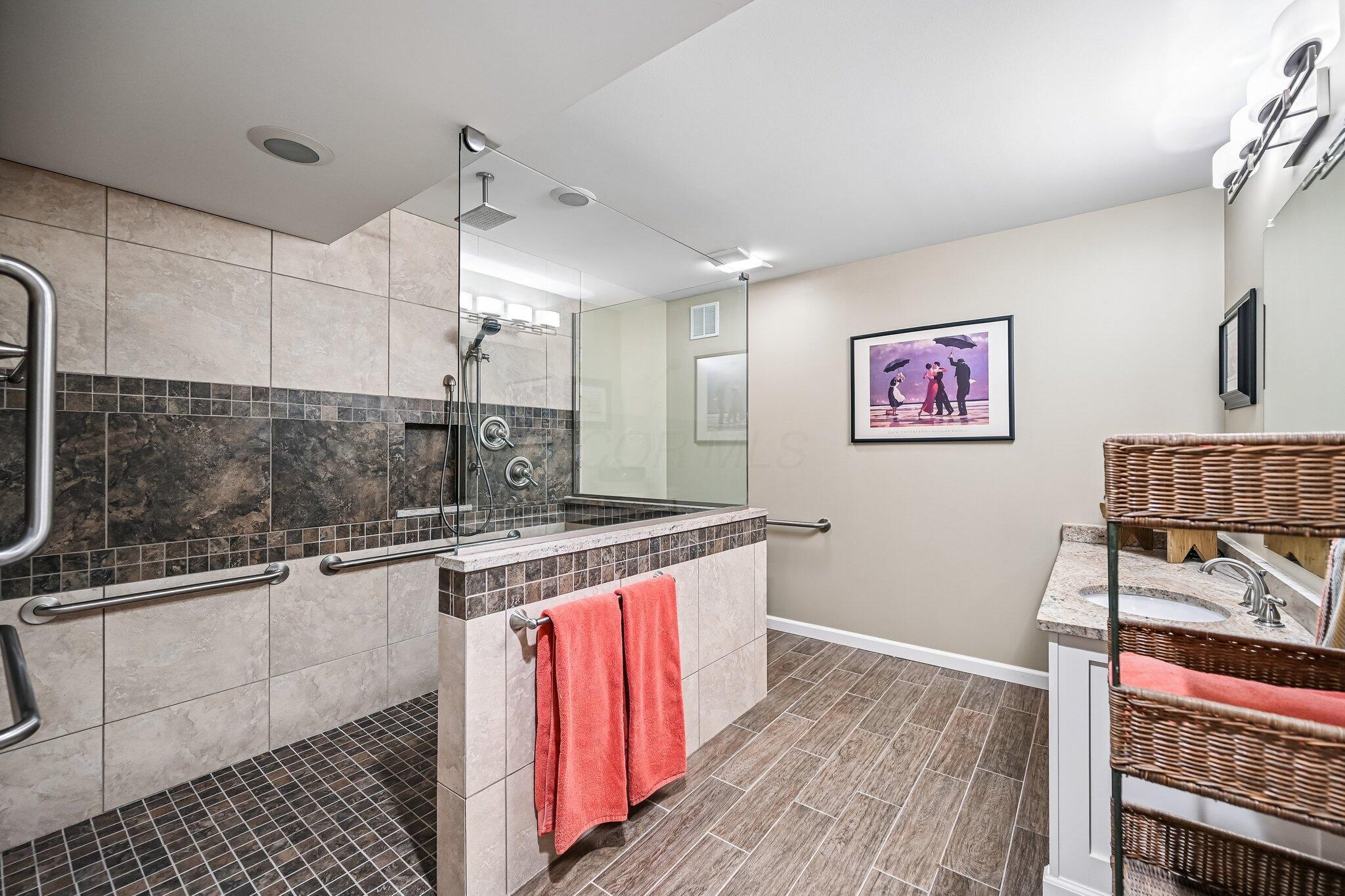5751 Medallion Drive E
