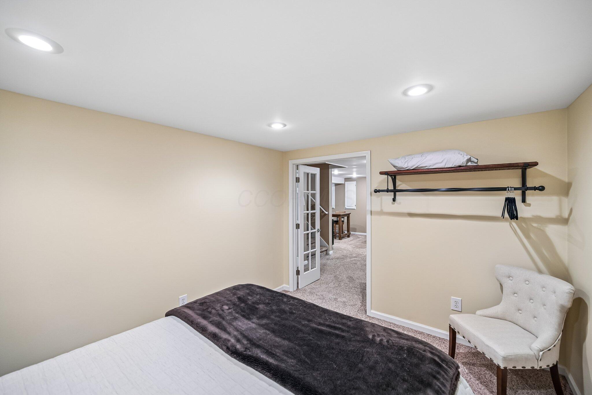 5751 Medallion Drive E