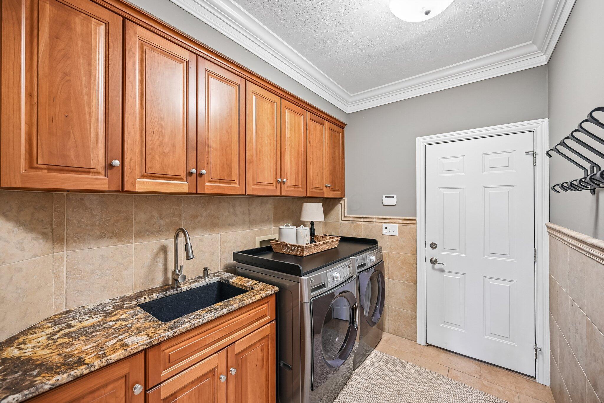 5751 Medallion Drive E