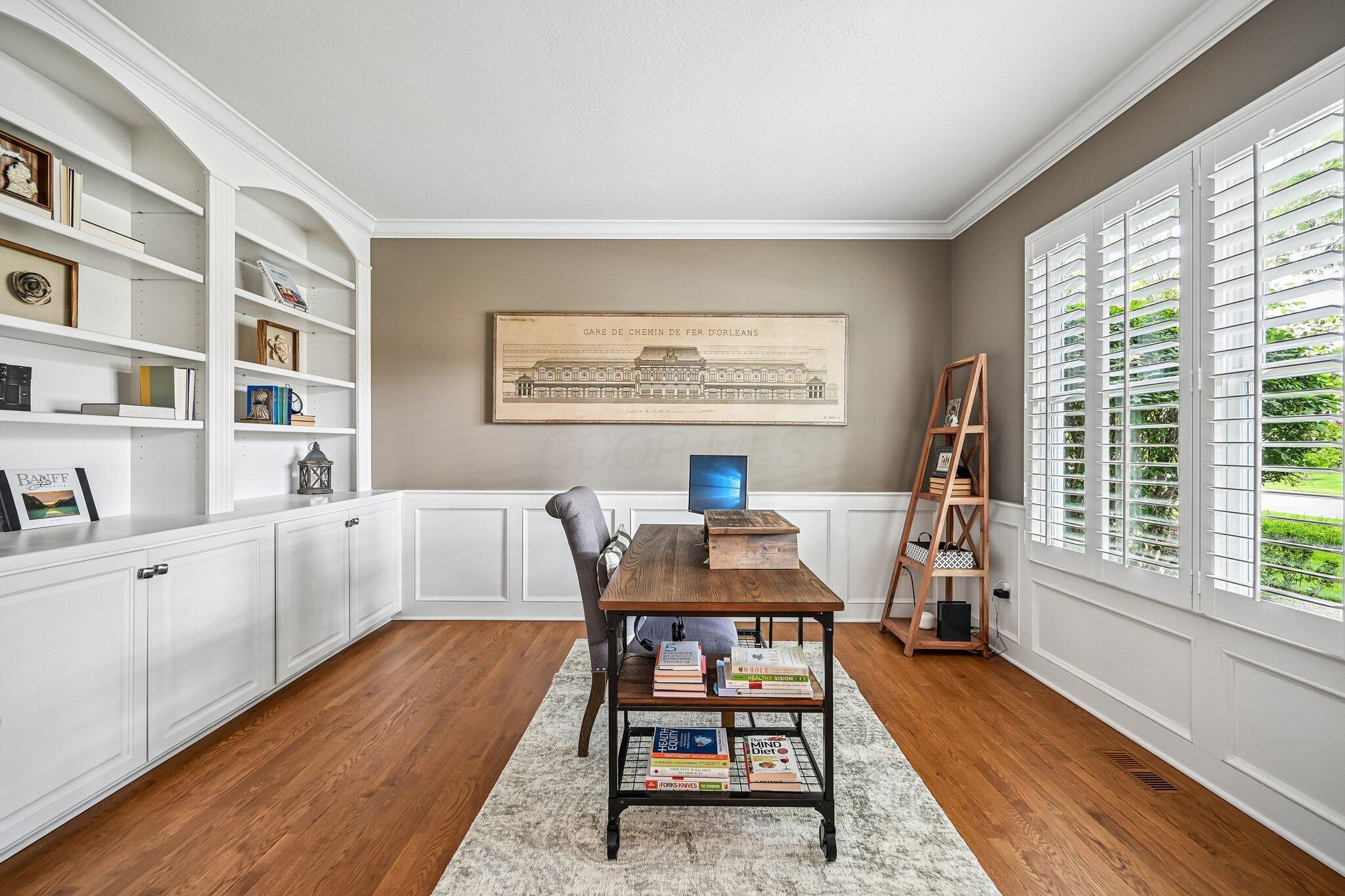 5751 Medallion Drive E