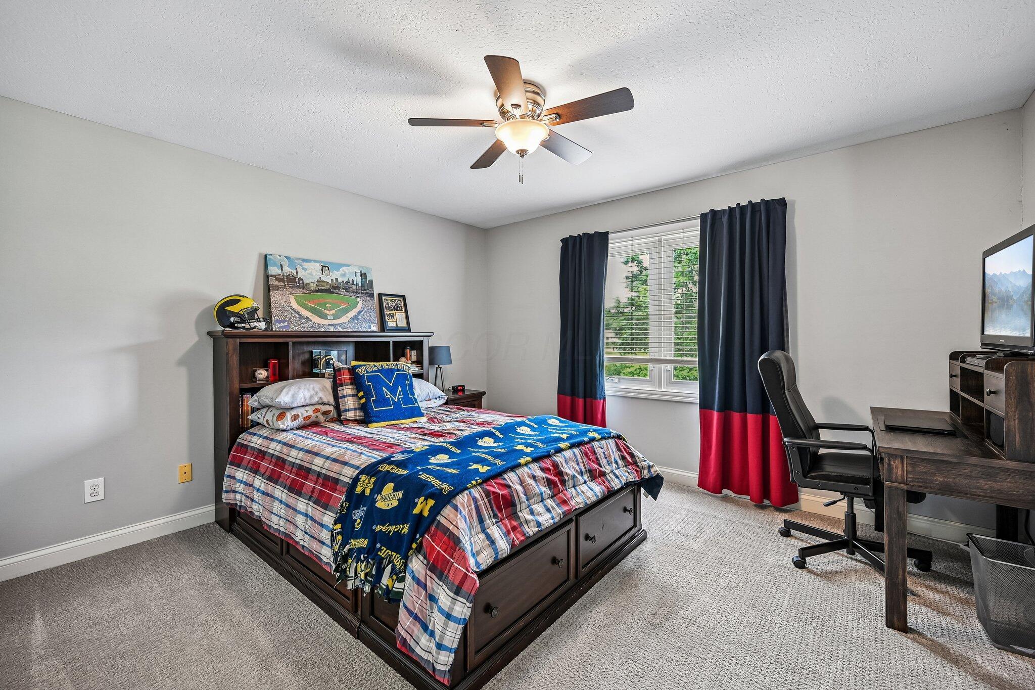 5751 Medallion Drive E