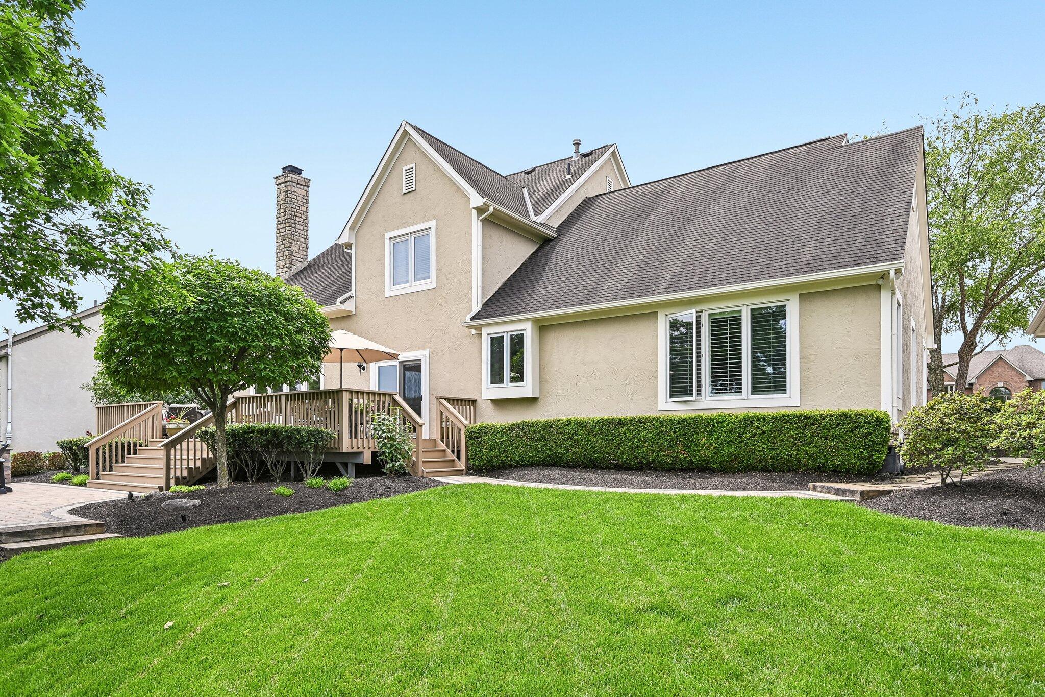 5751 Medallion Drive E