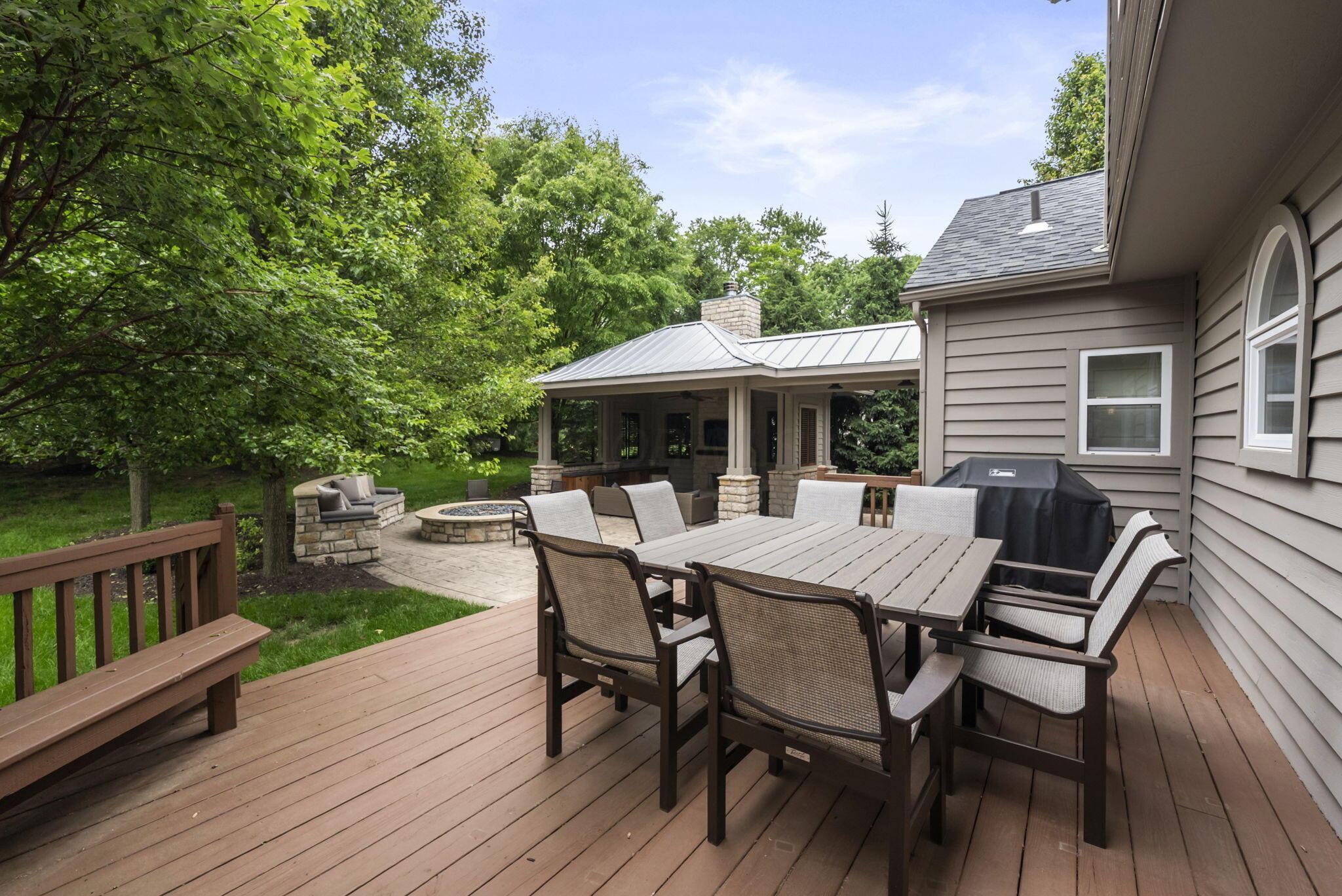 447 Ridge View Place