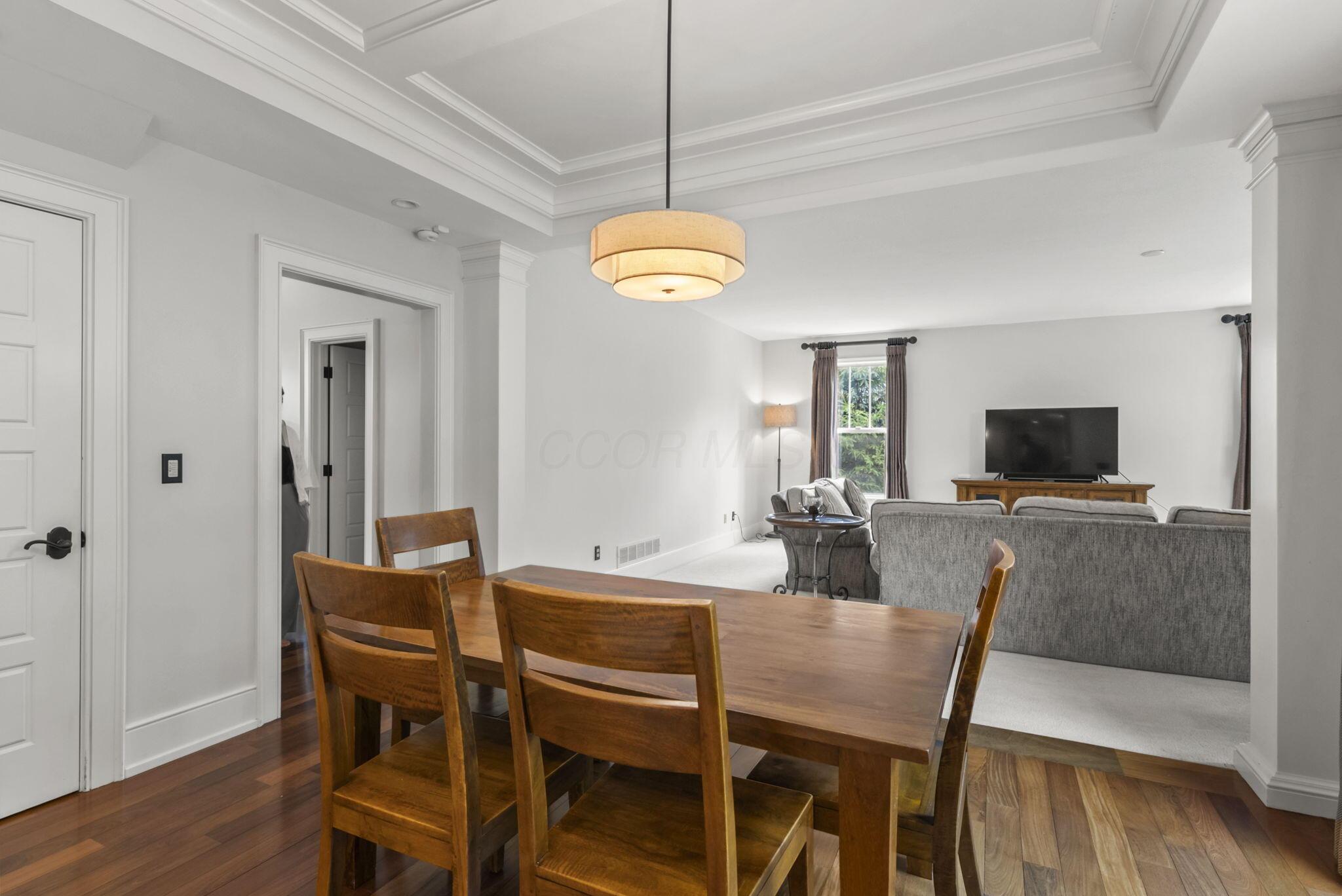 447 Ridge View Place