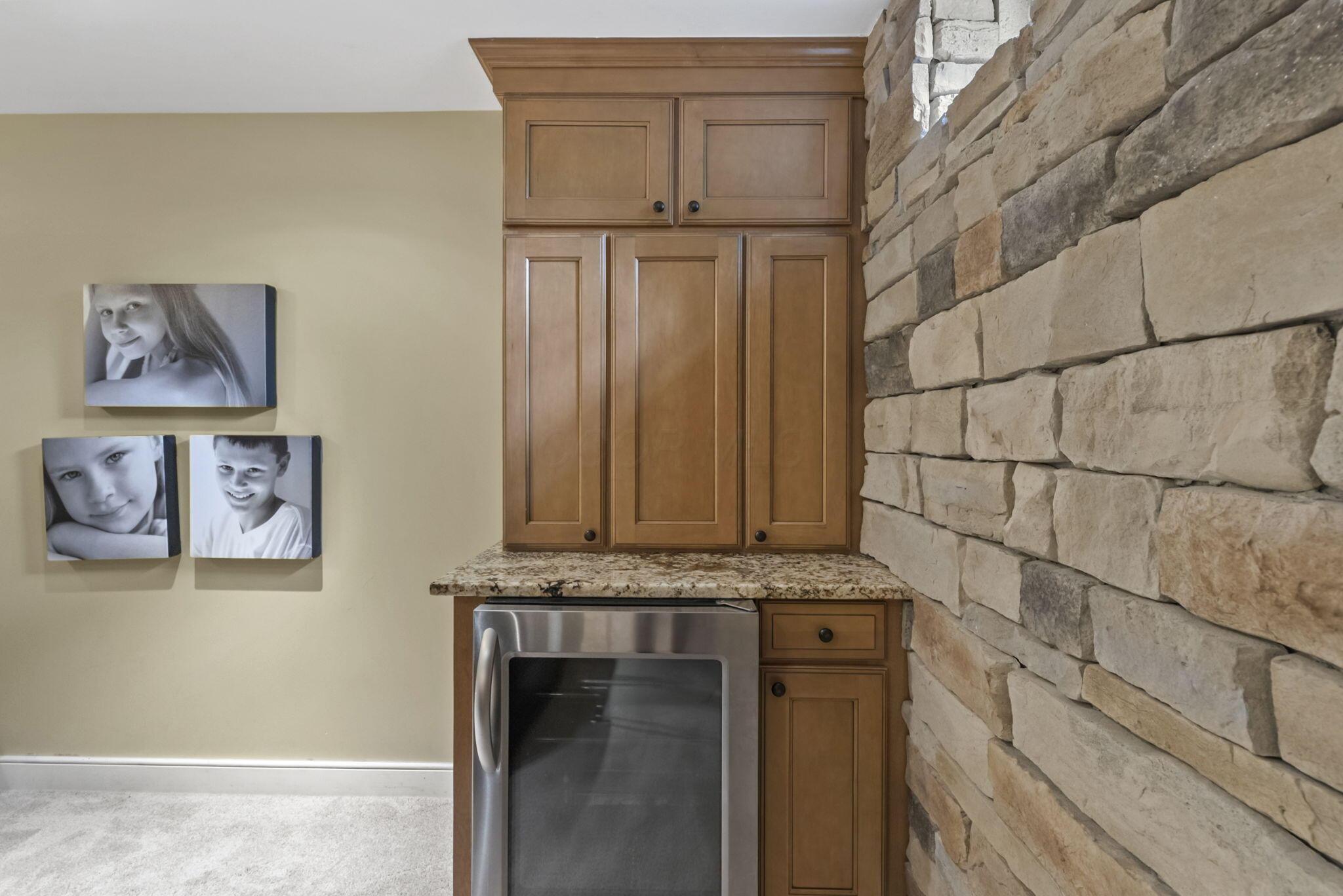 447 Ridge View Place