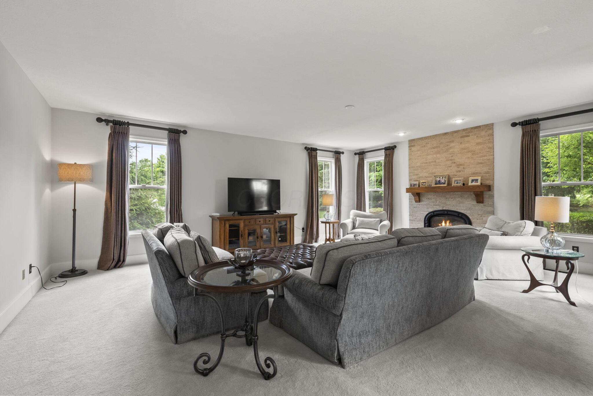 447 Ridge View Place