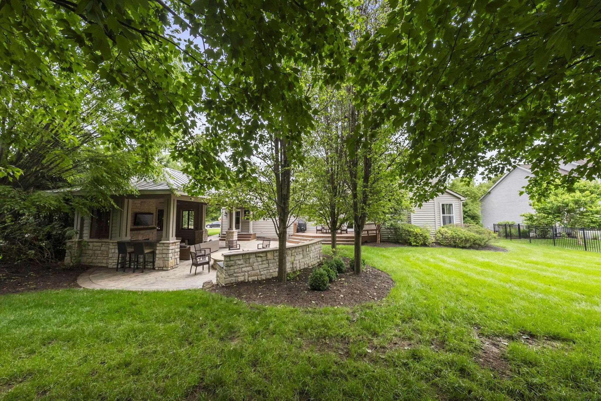 447 Ridge View Place