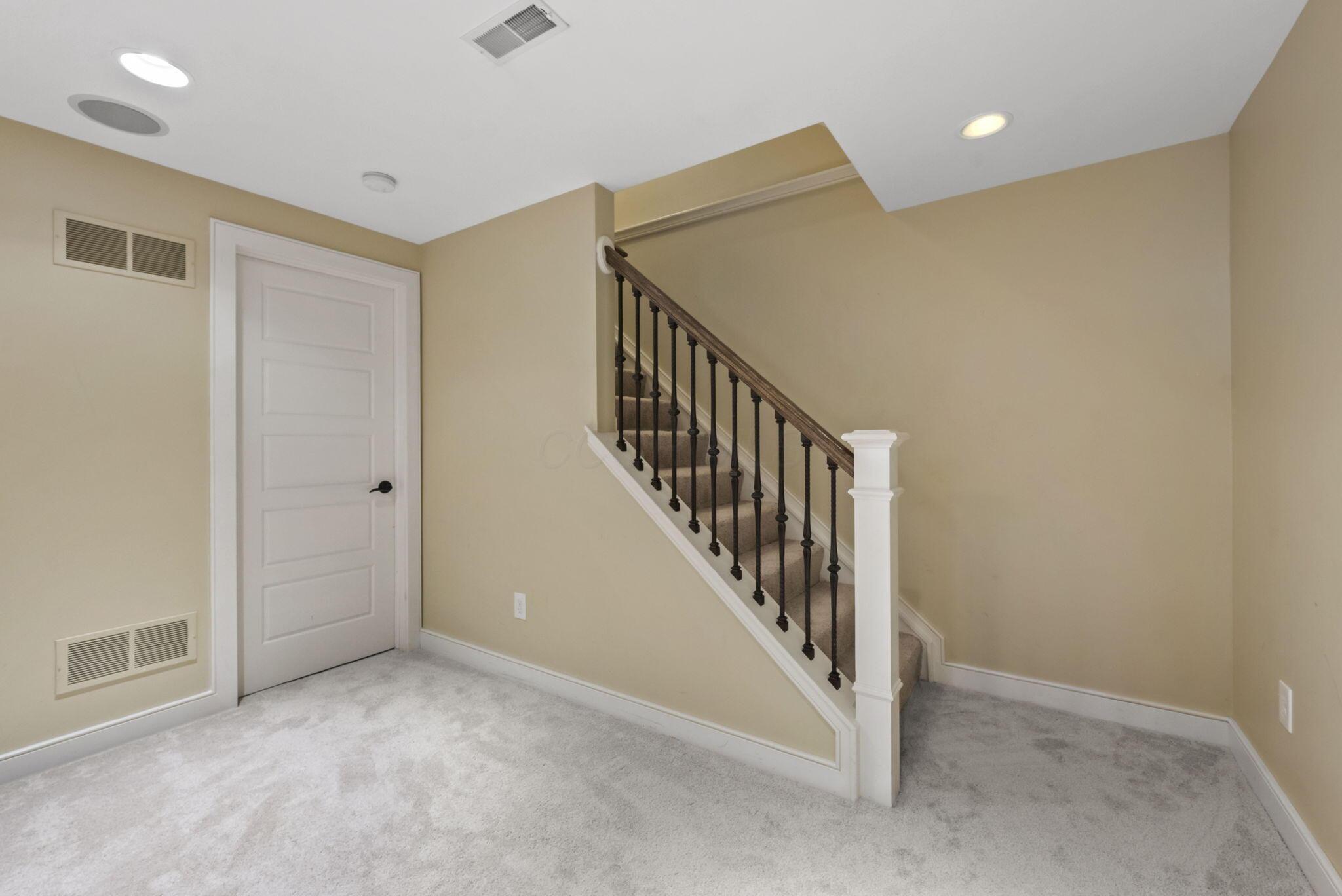 447 Ridge View Place