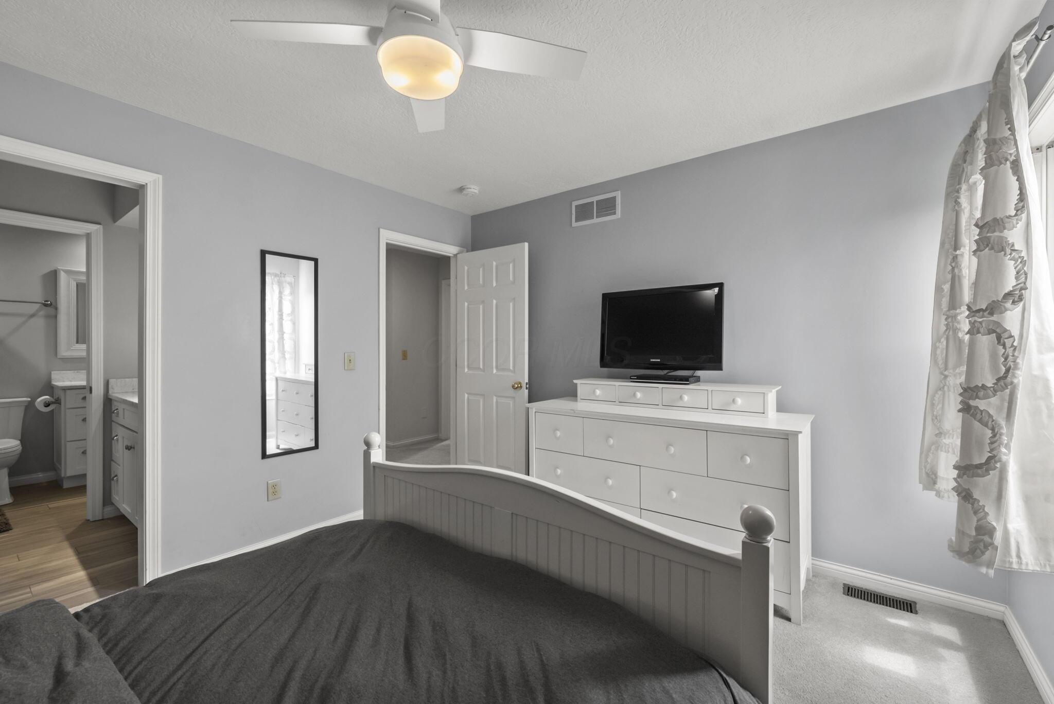 447 Ridge View Place