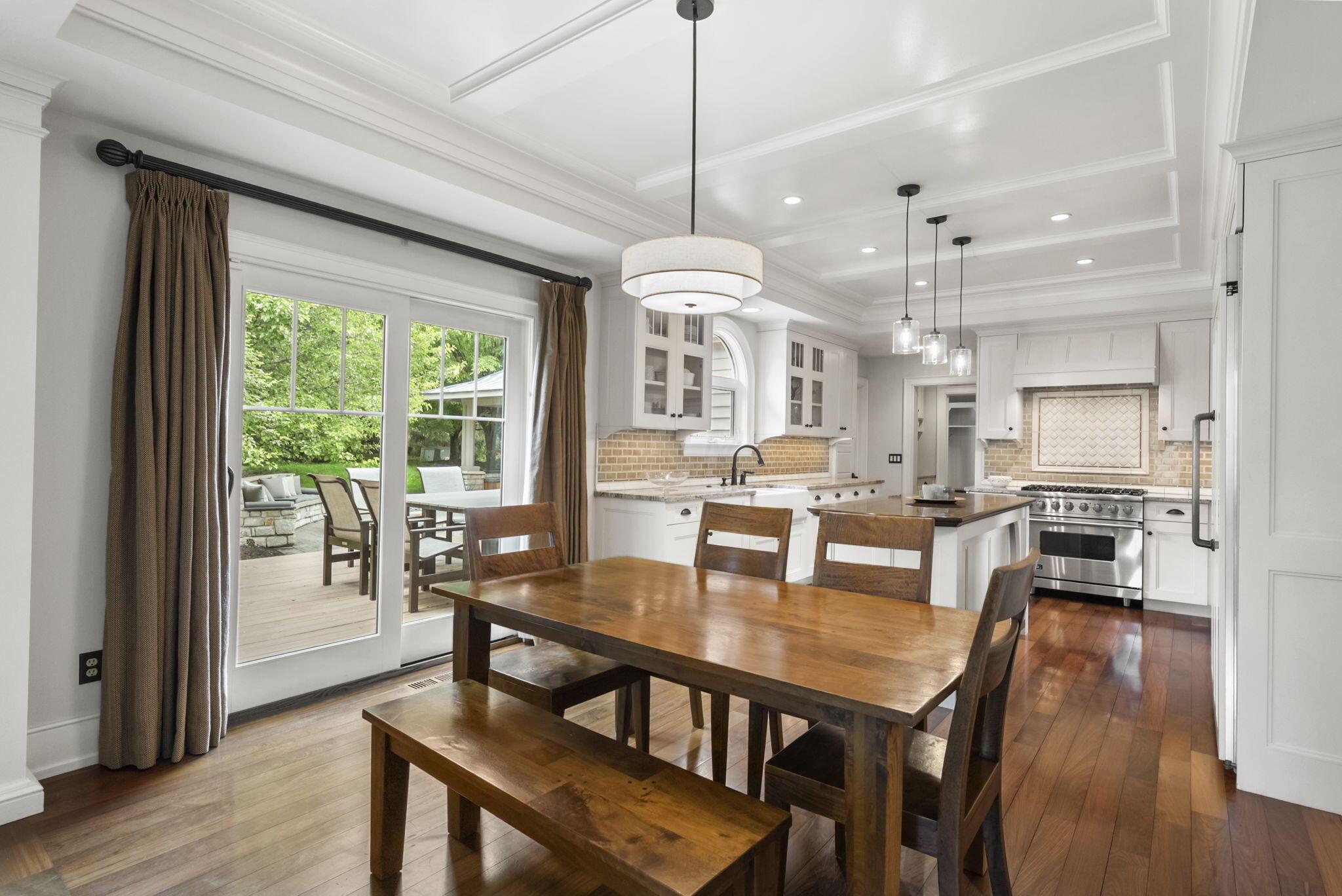 447 Ridge View Place