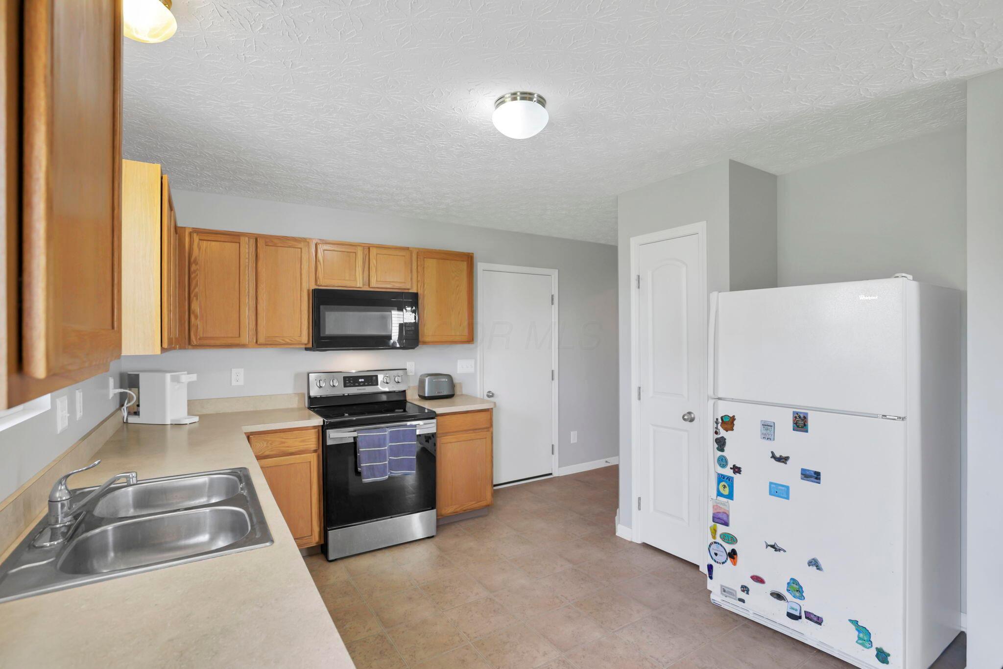 490 Harness Place