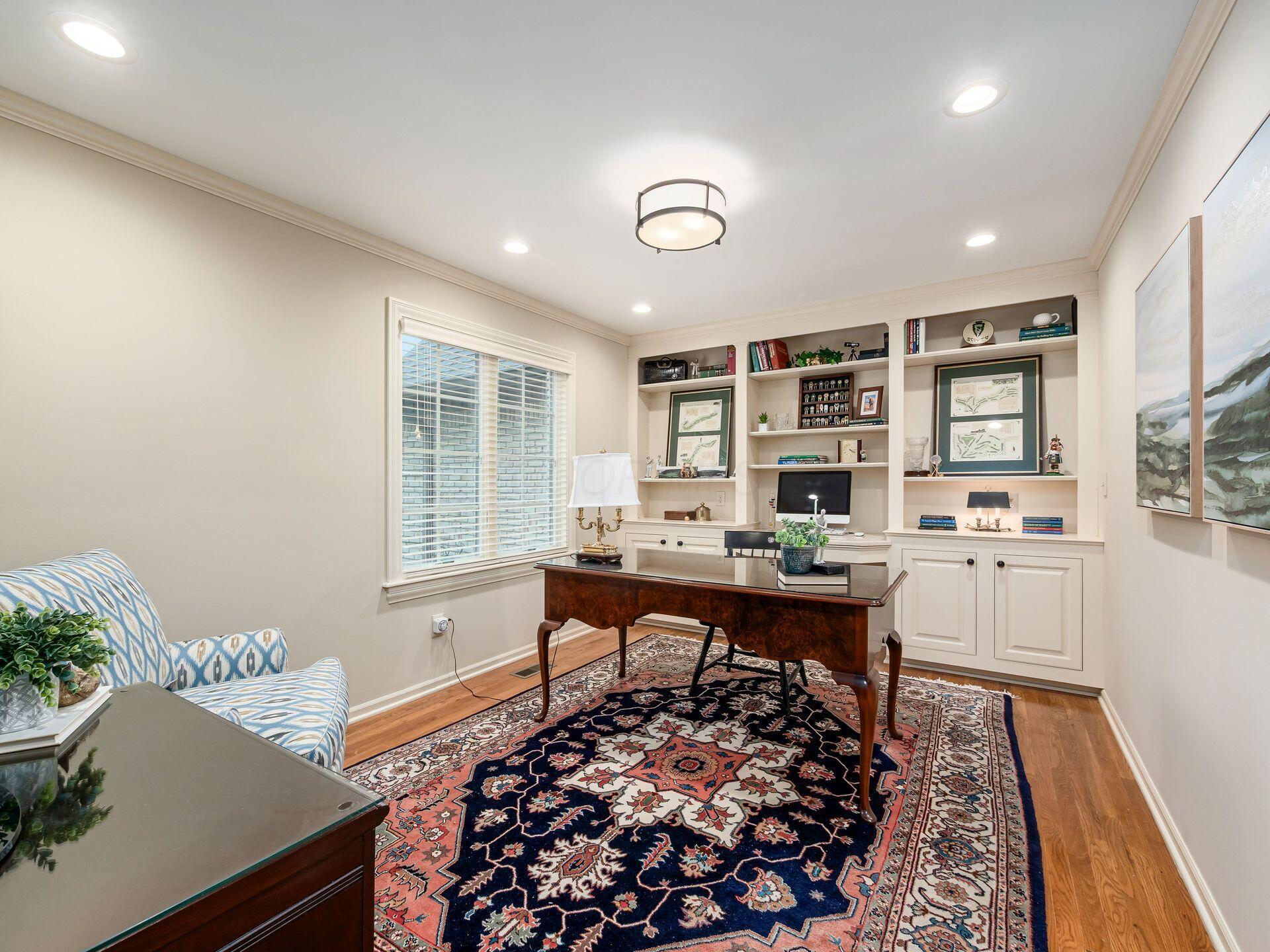 7083 Oakstream Court