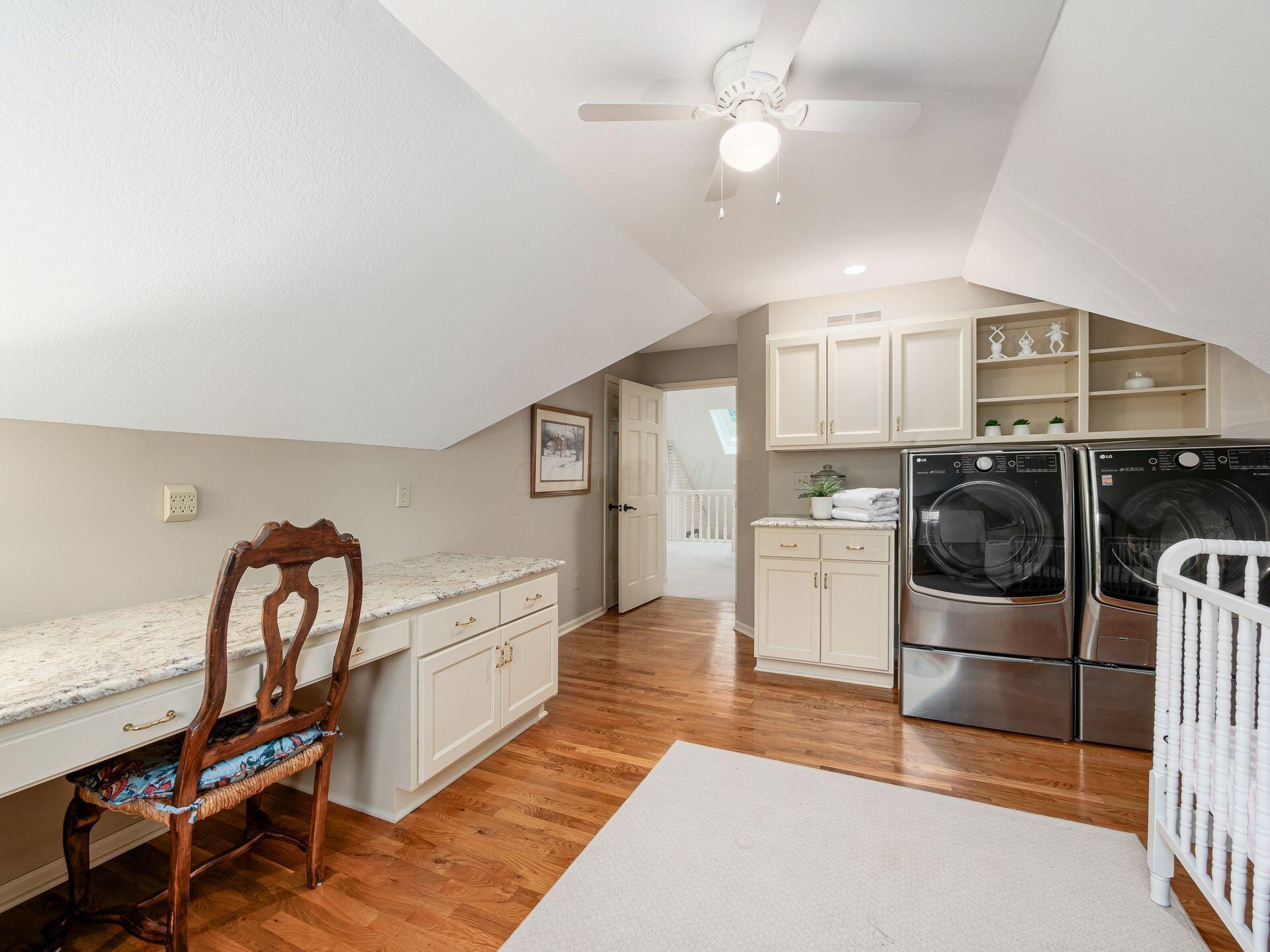 7083 Oakstream Court