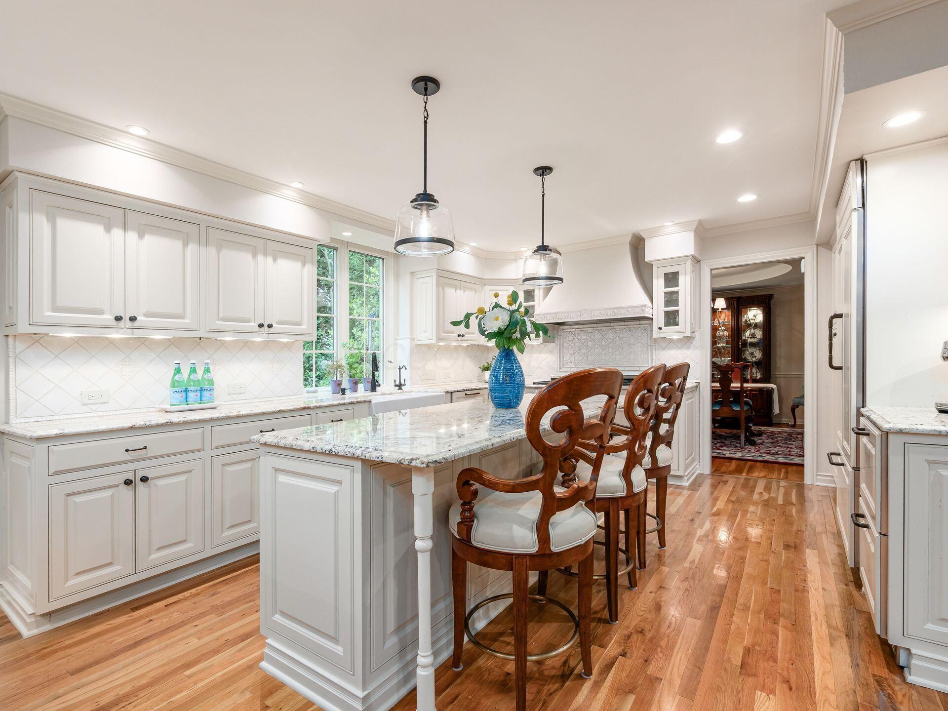 7083 Oakstream Court