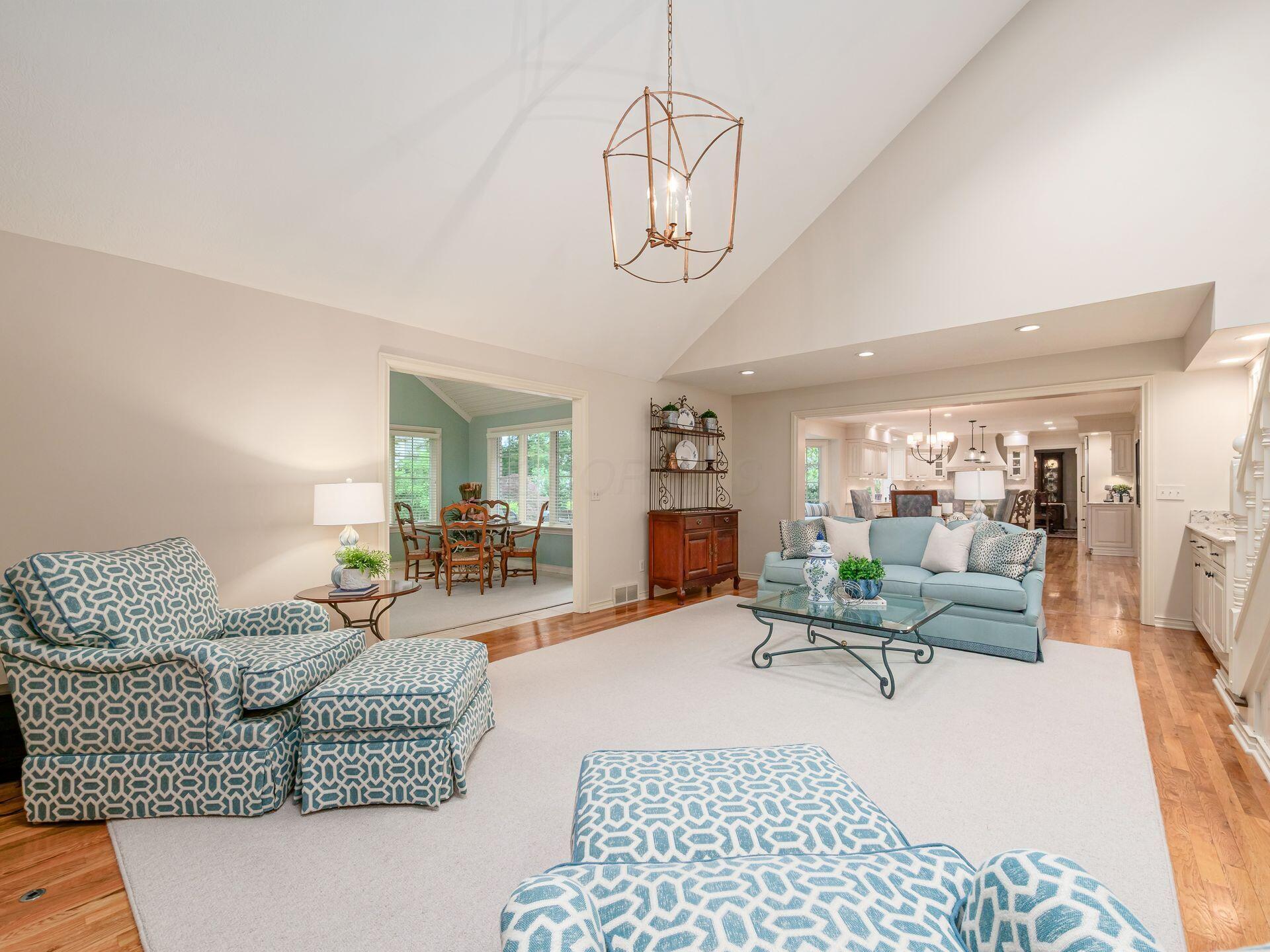 7083 Oakstream Court