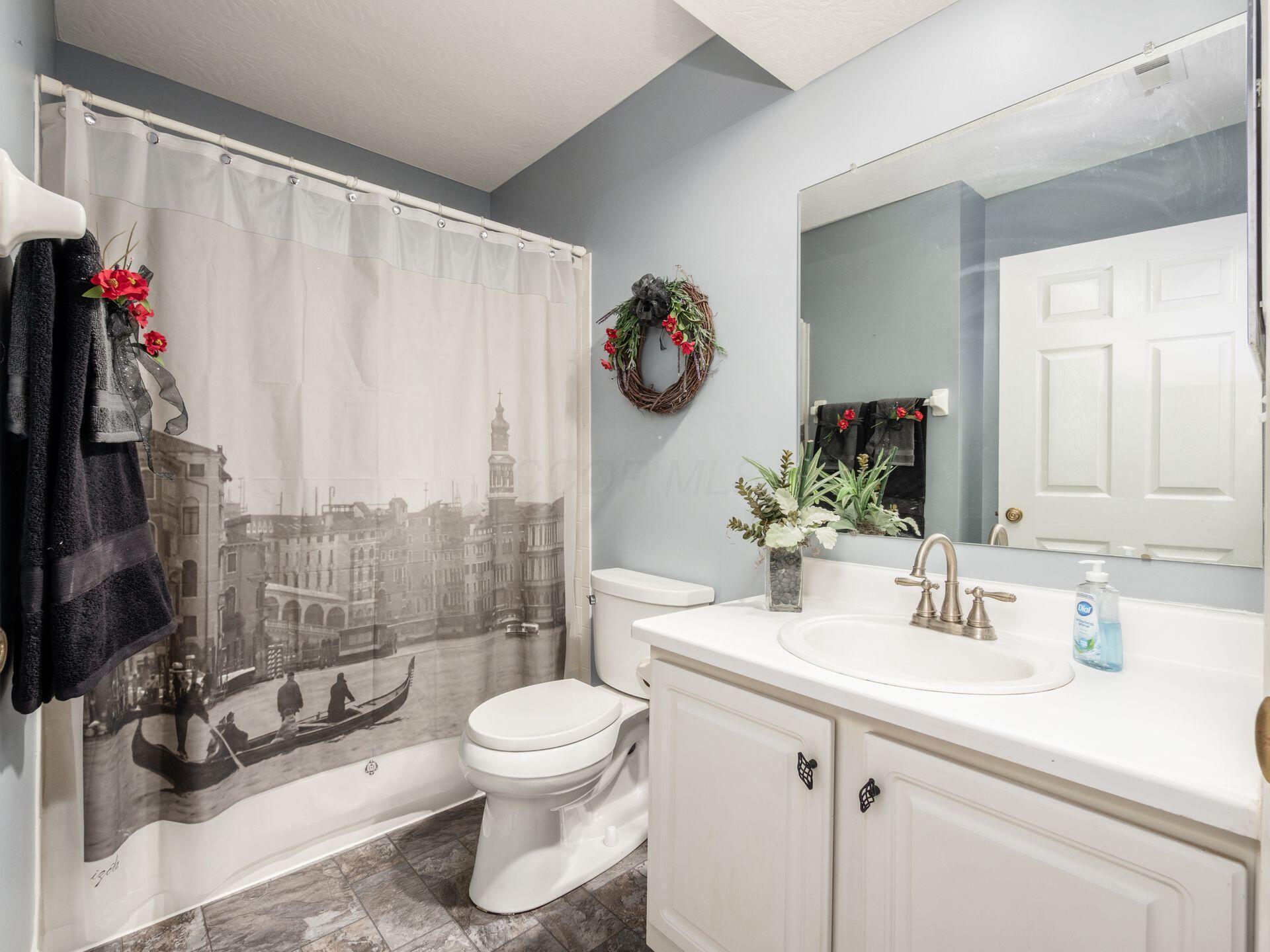 8371 Greyhawk Circle