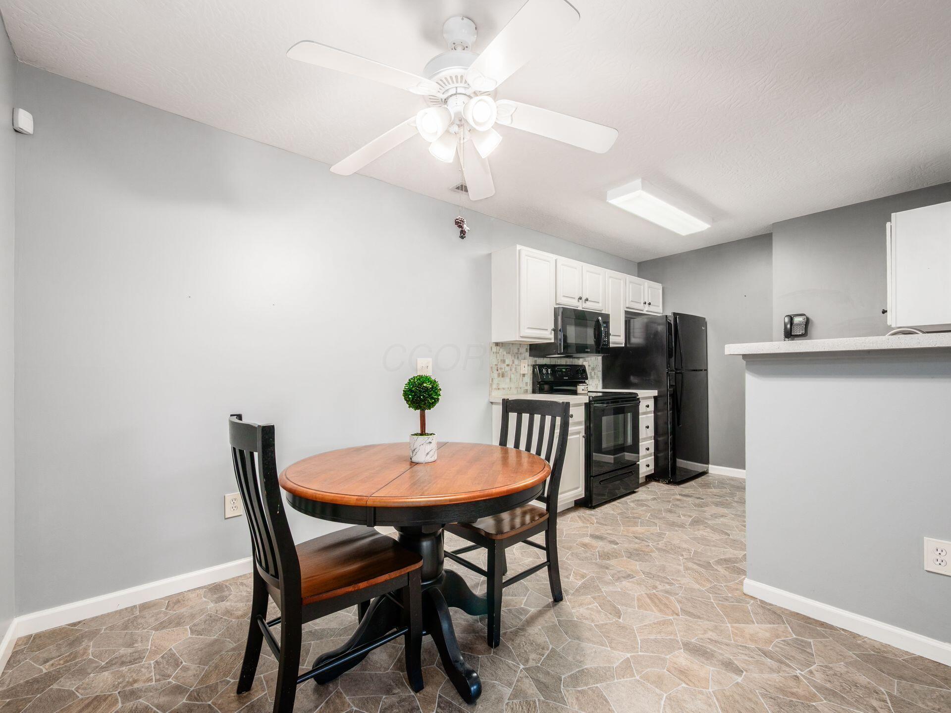 8371 Greyhawk Circle