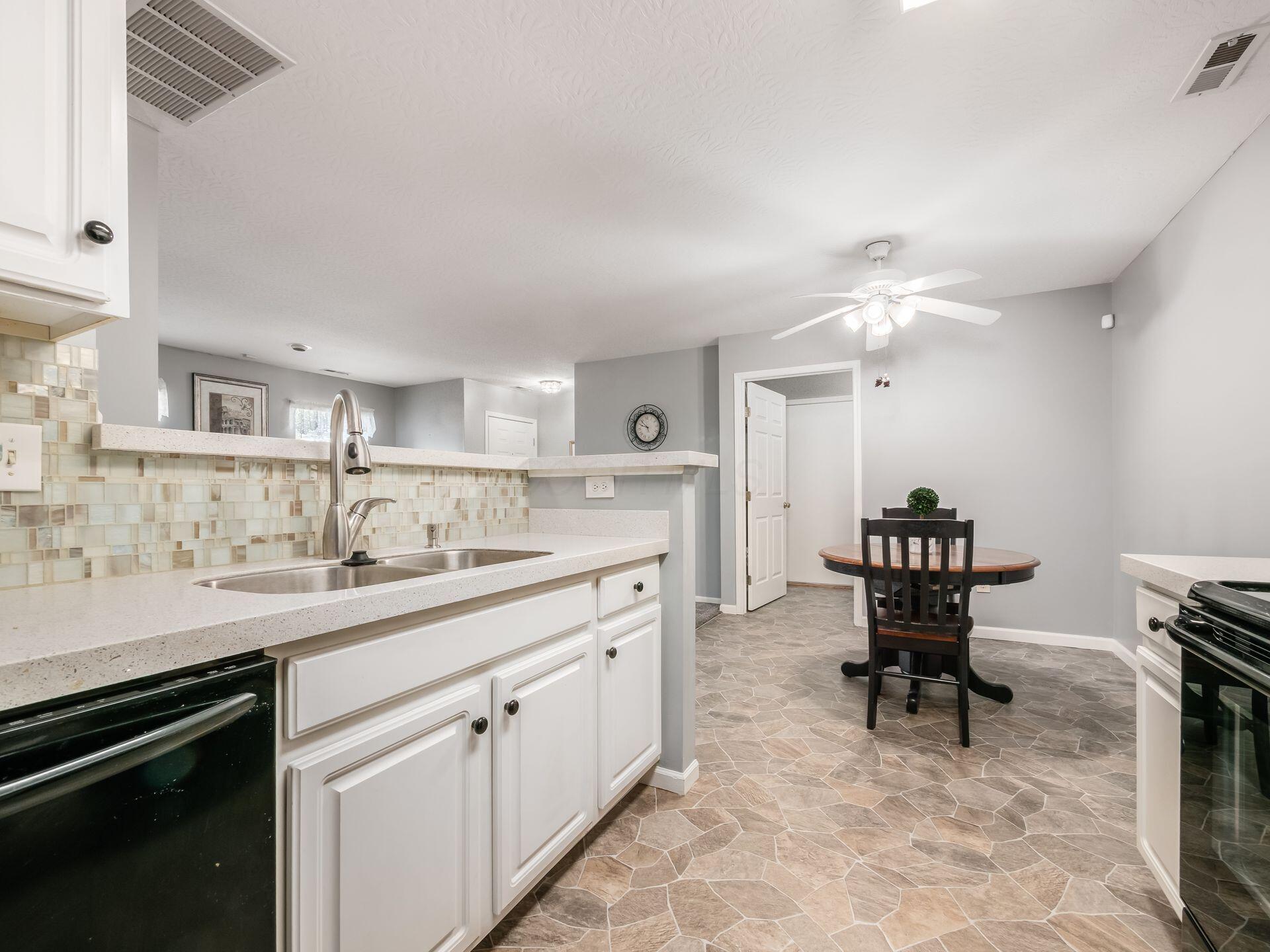 8371 Greyhawk Circle
