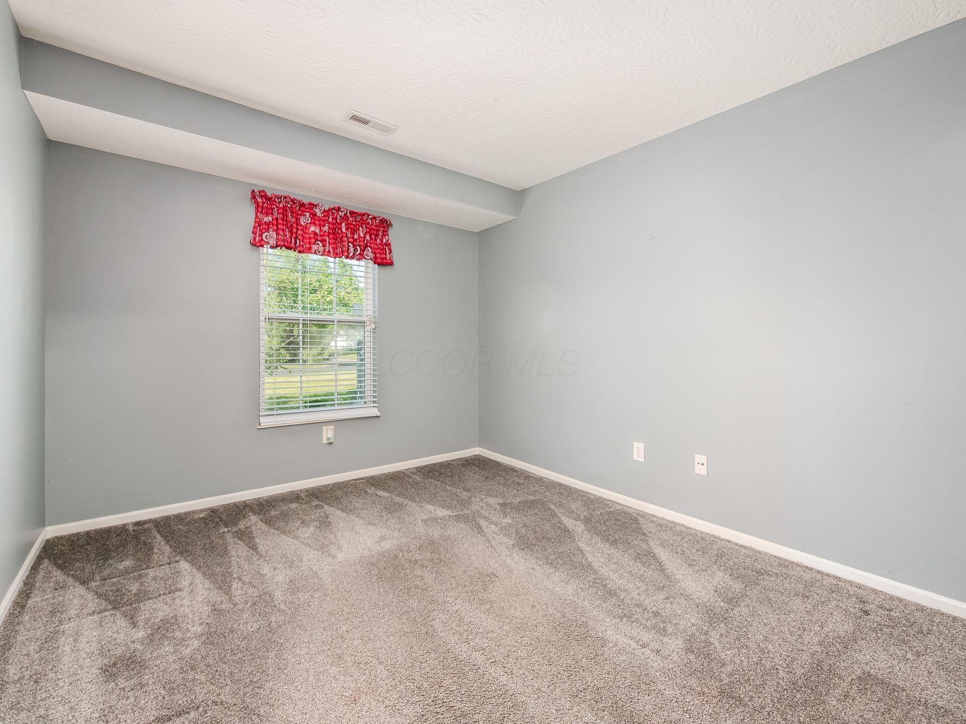 8371 Greyhawk Circle