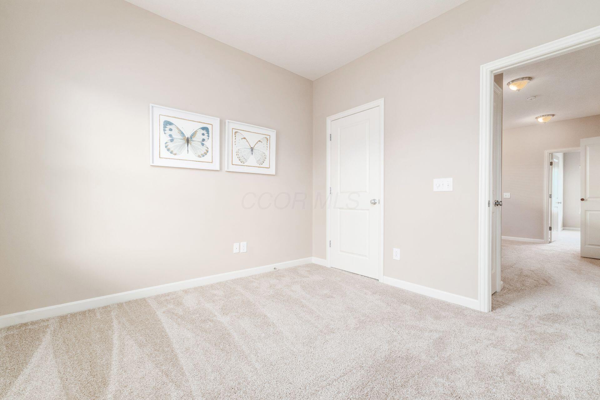 7887 Ashenden Drive