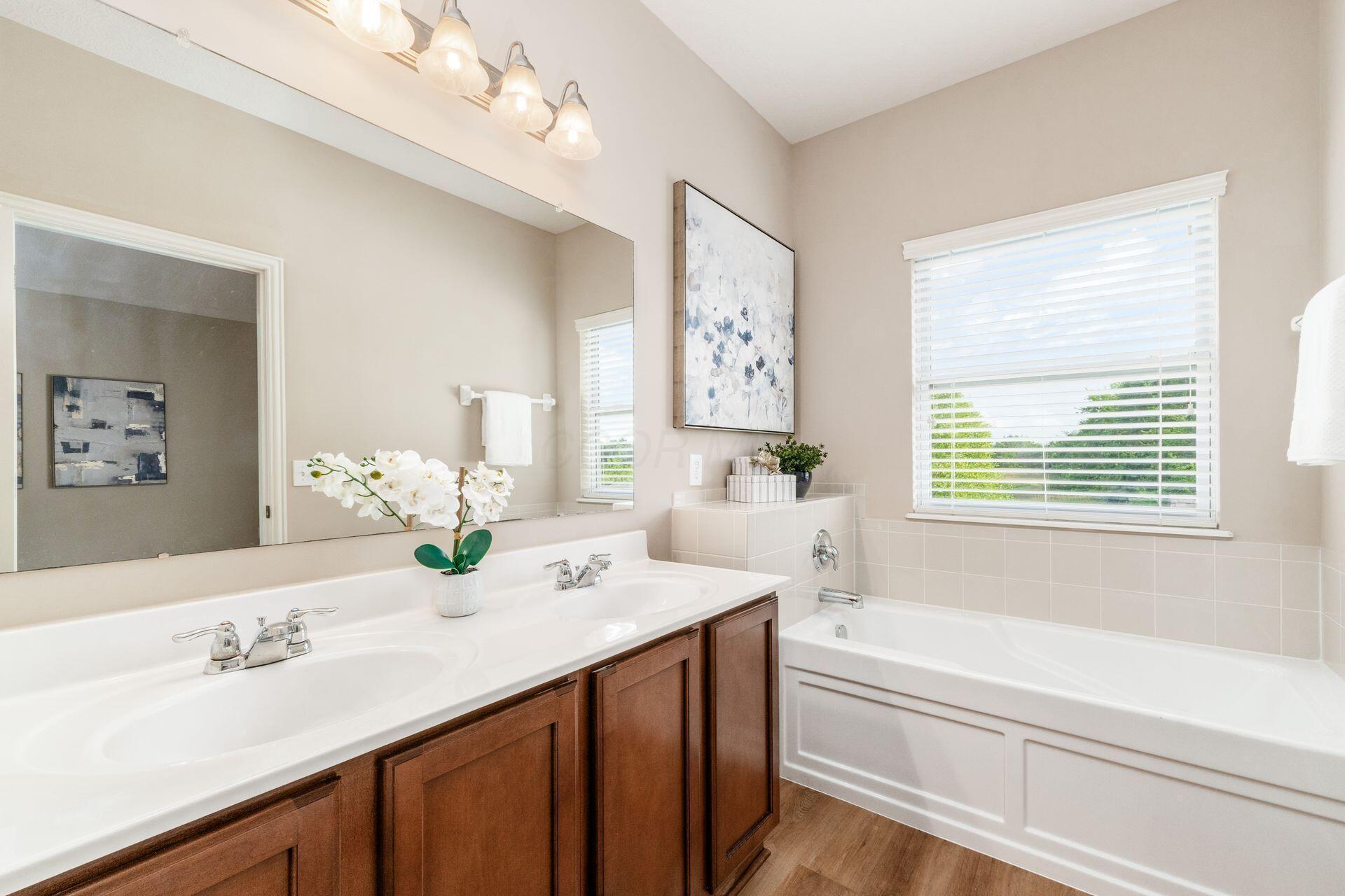 7887 Ashenden Drive
