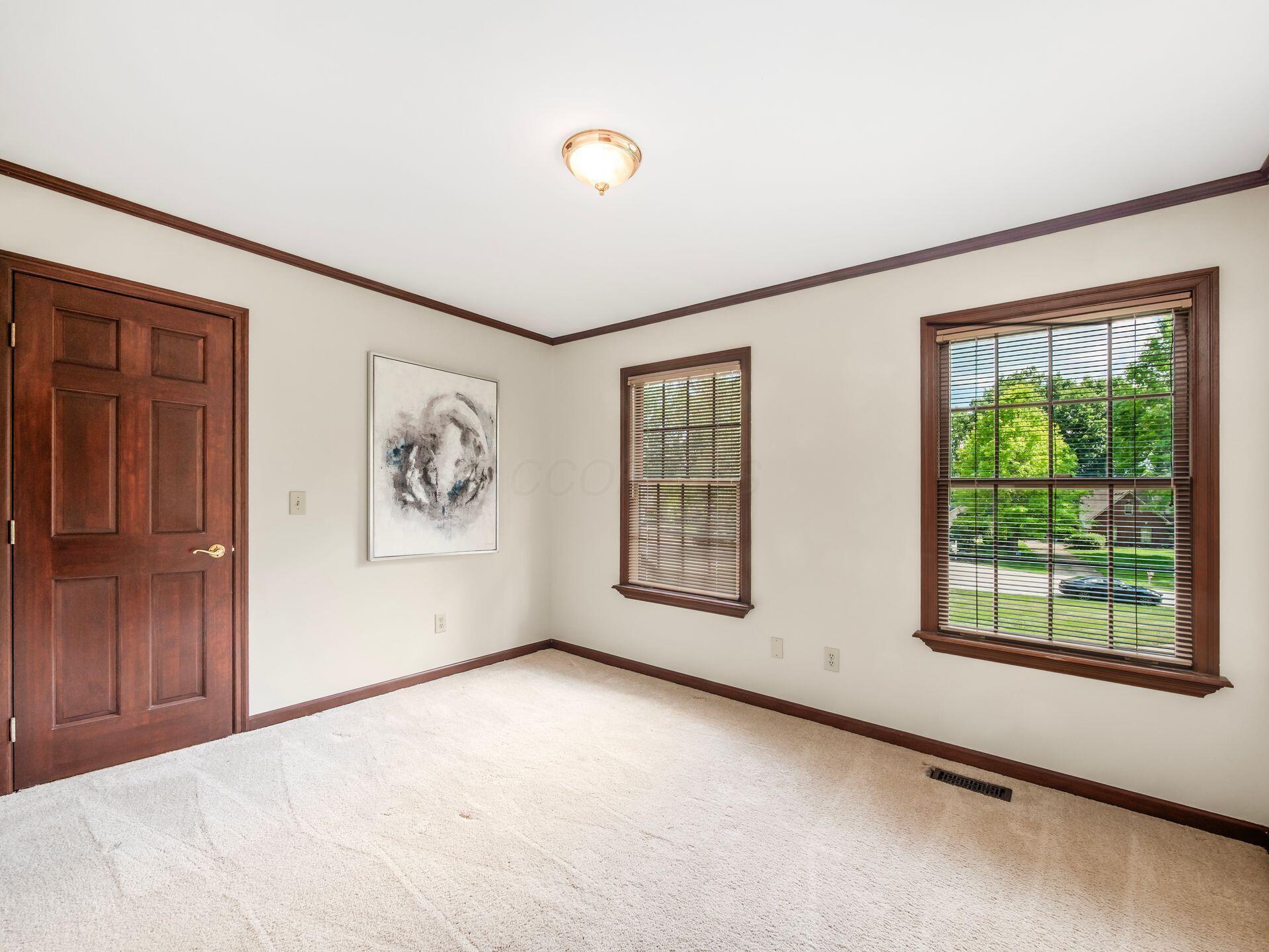 6687 Hawksnest Court