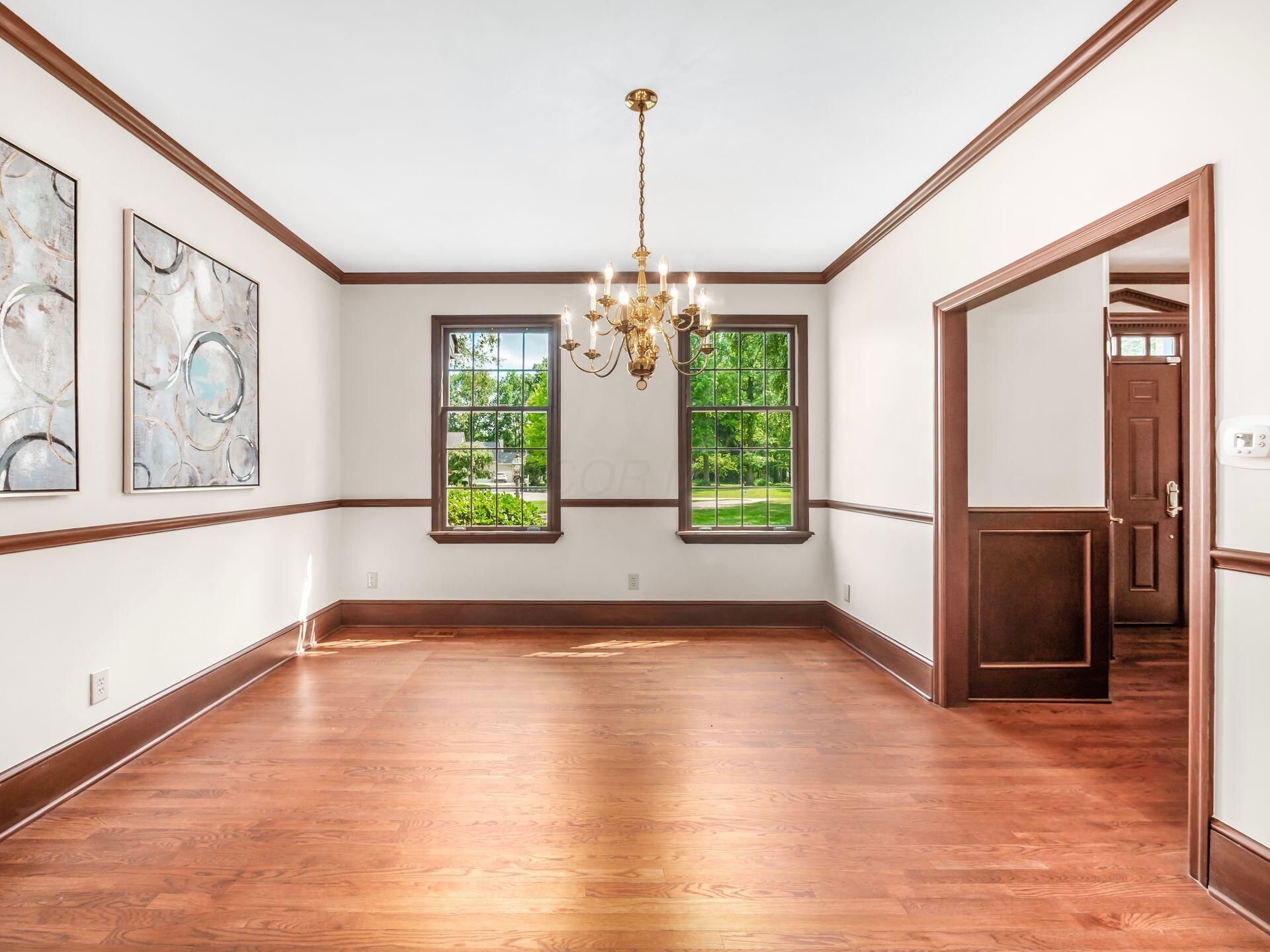 6687 Hawksnest Court