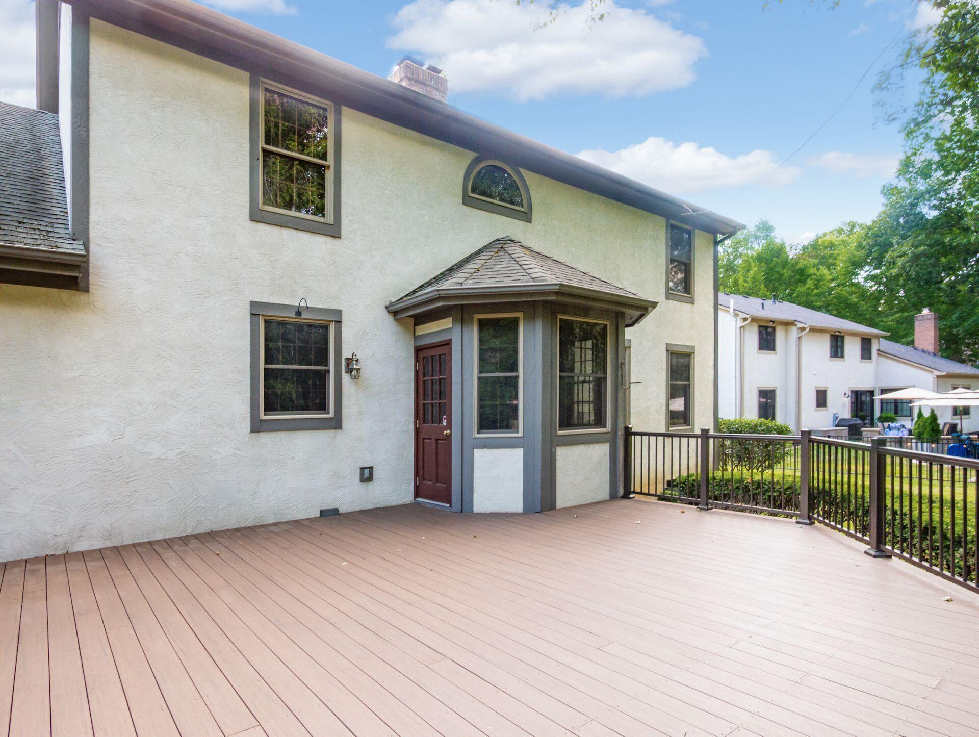 6687 Hawksnest Court