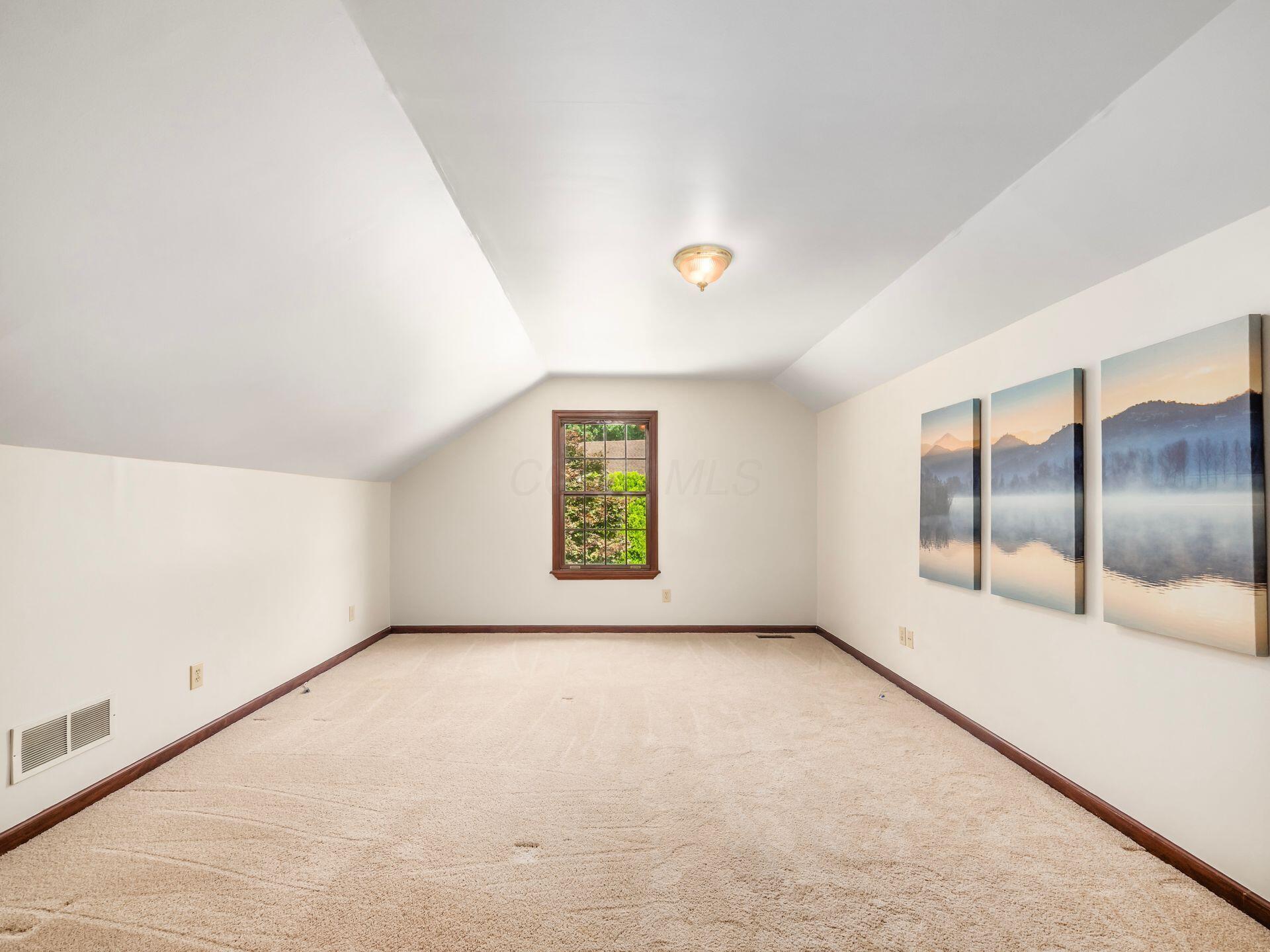 6687 Hawksnest Court