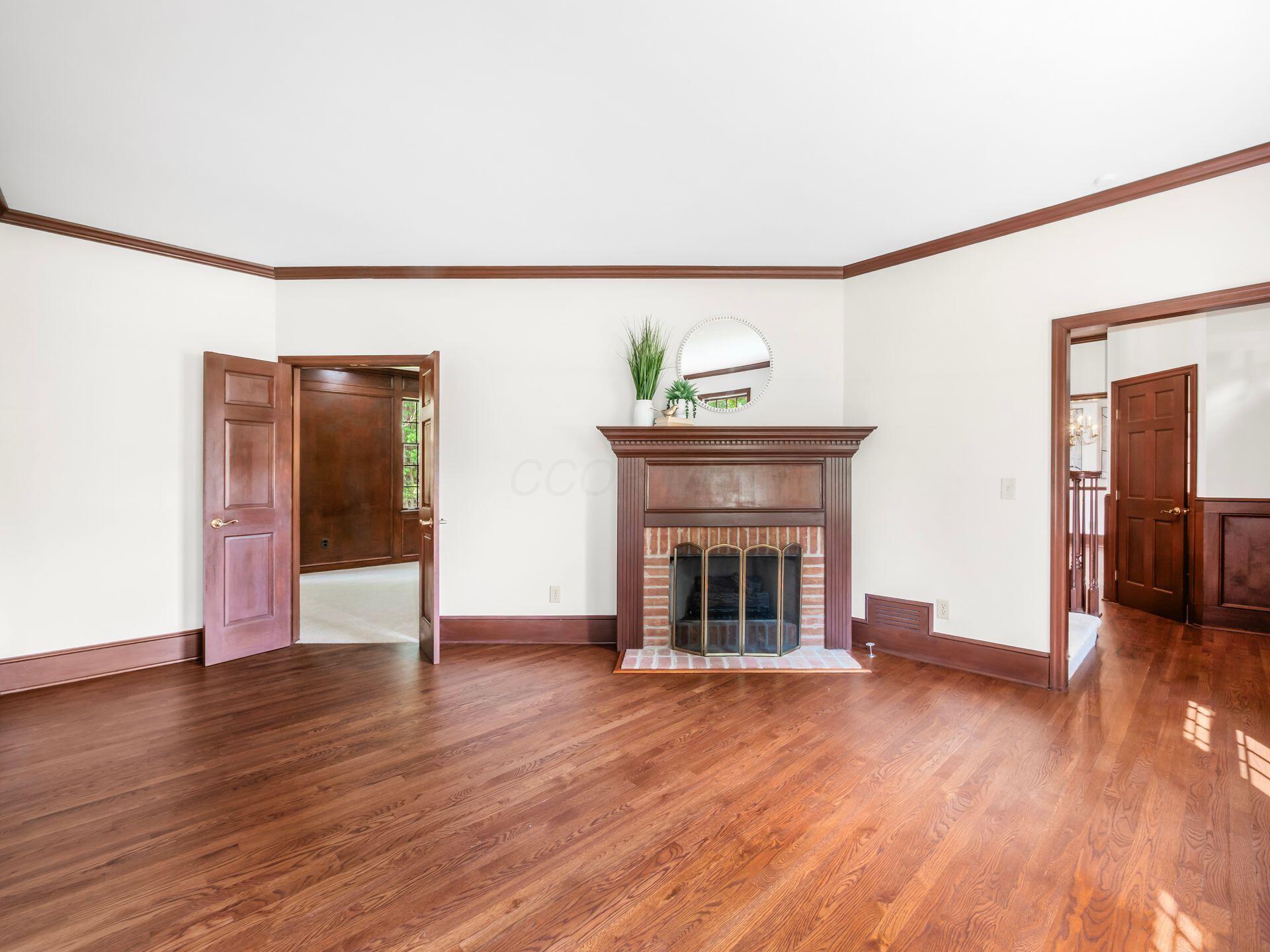 6687 Hawksnest Court