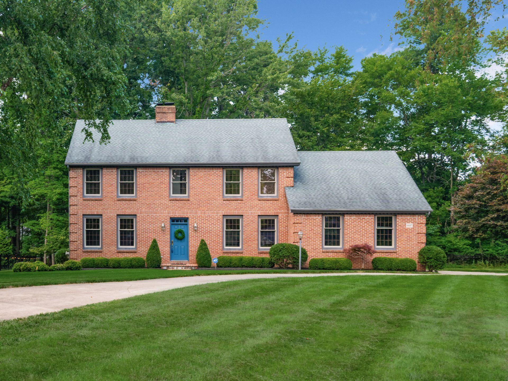 6687 Hawksnest Court