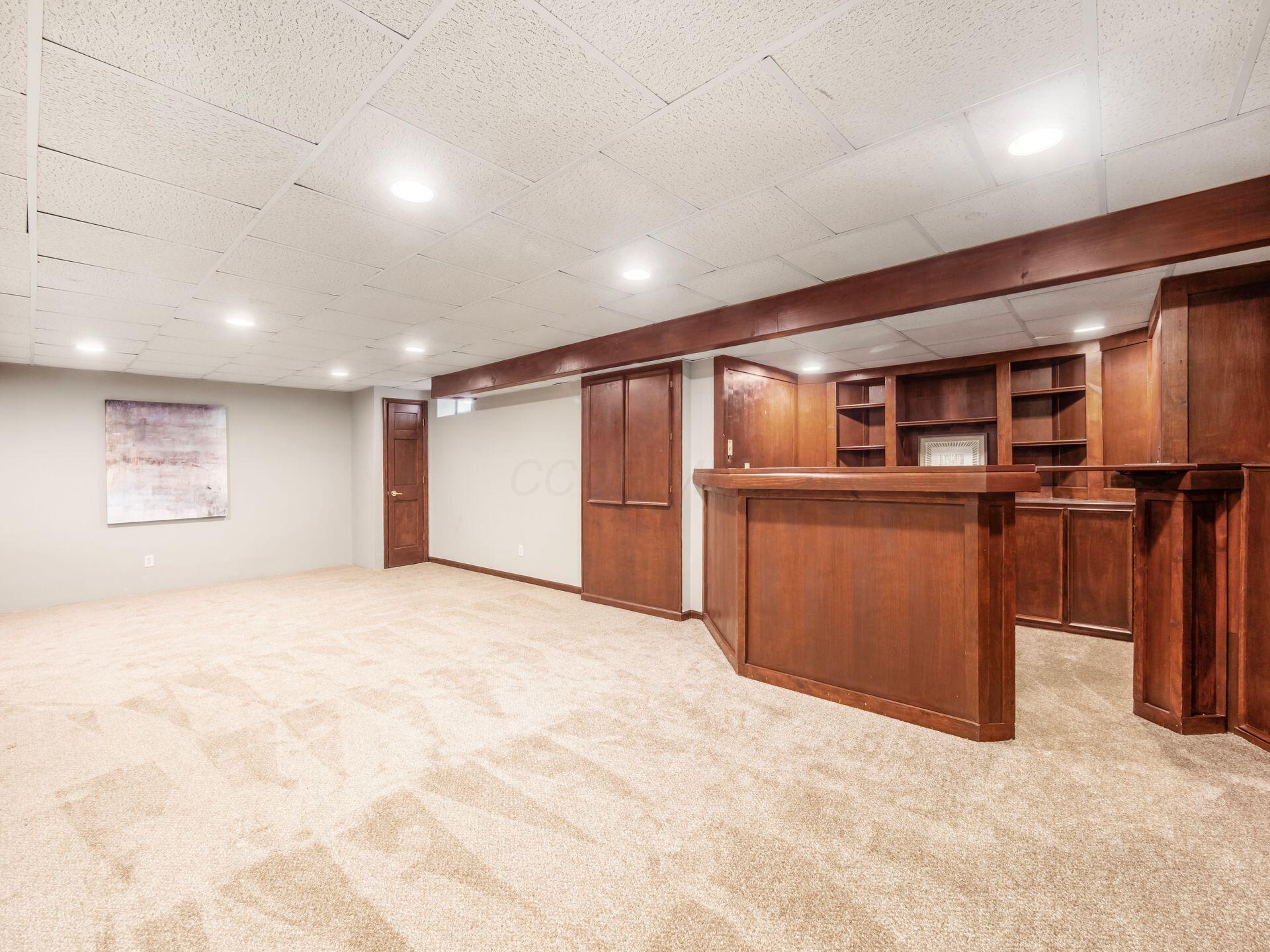 6687 Hawksnest Court