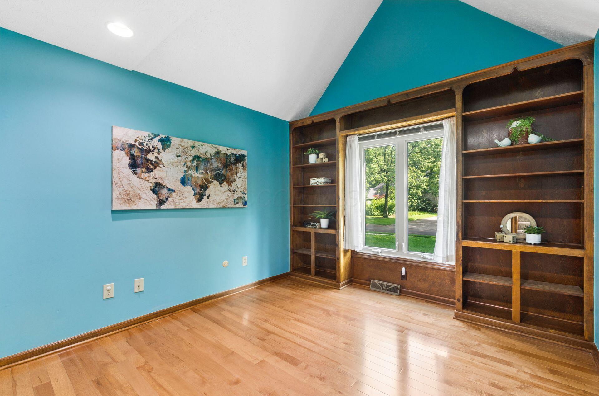 1146 Woodman Drive