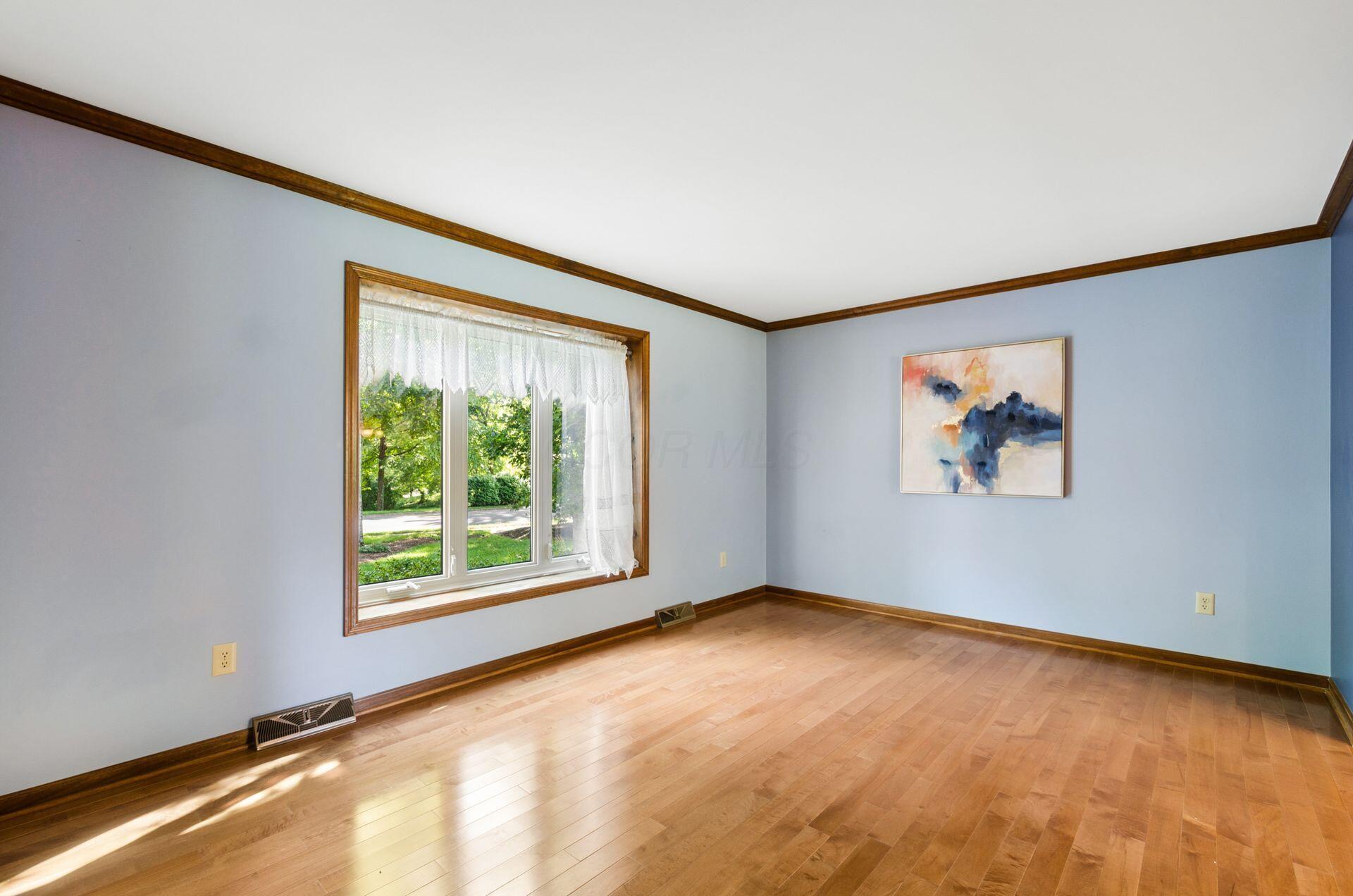 1146 Woodman Drive