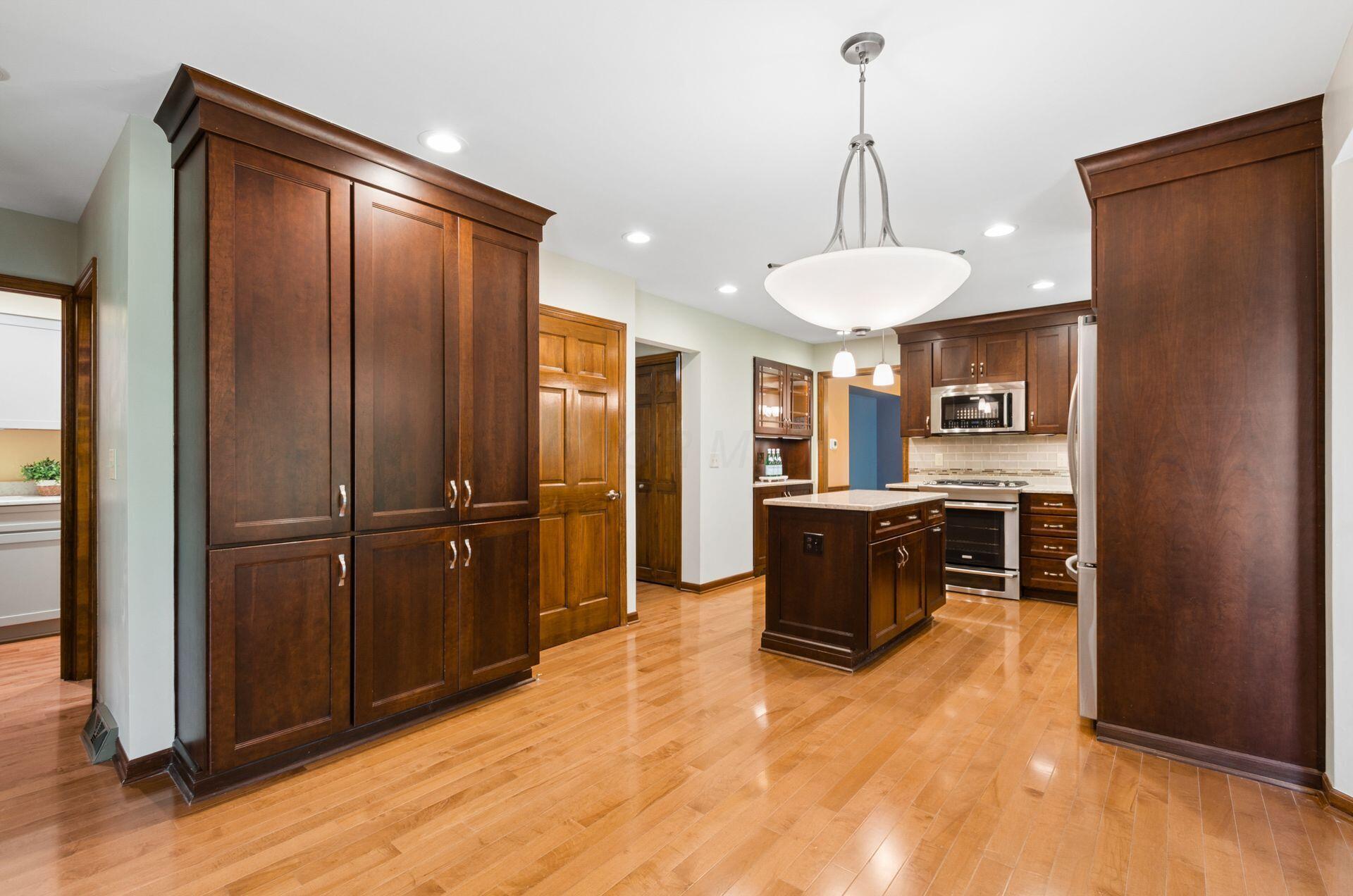 1146 Woodman Drive