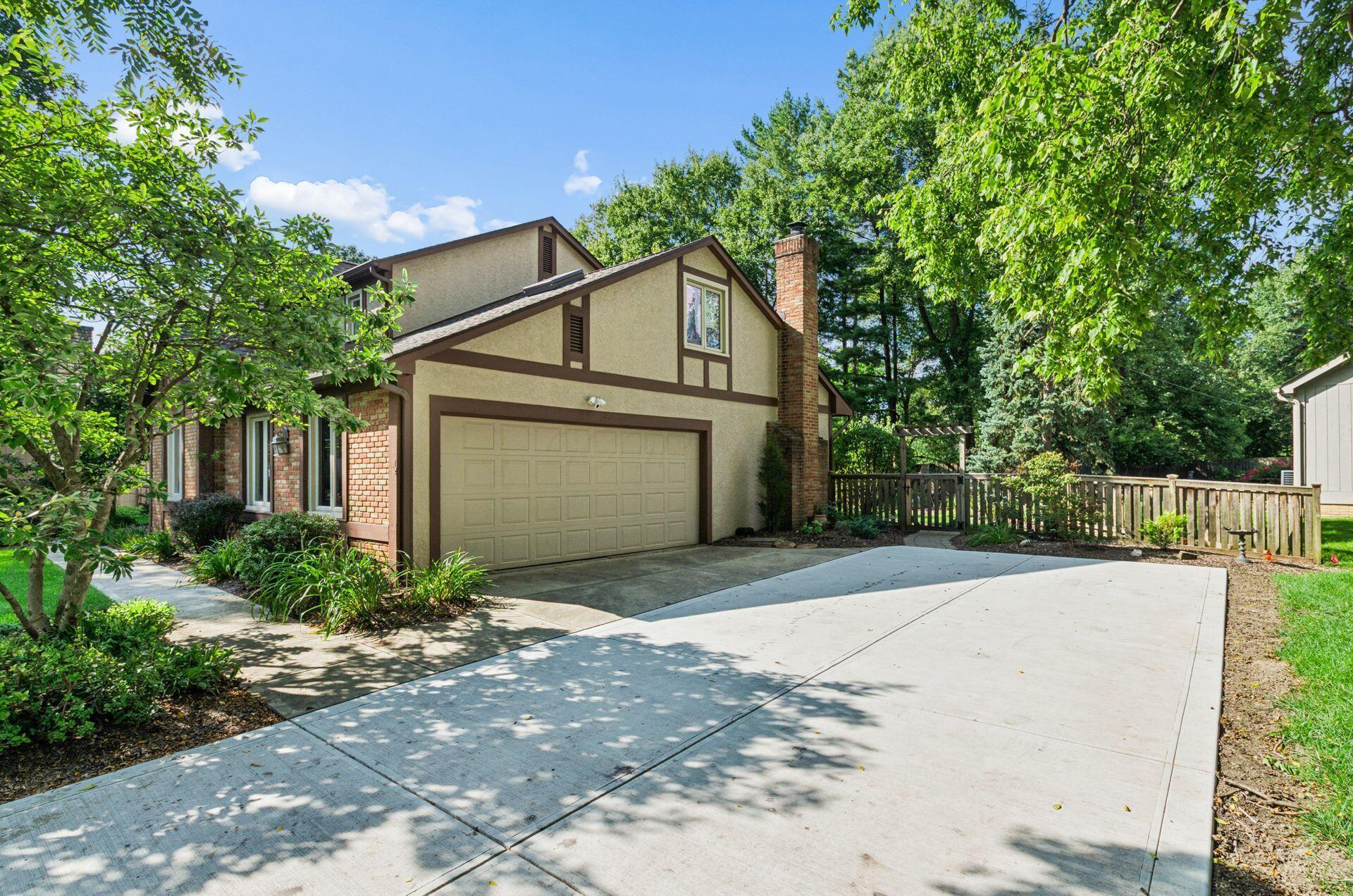 1146 Woodman Drive